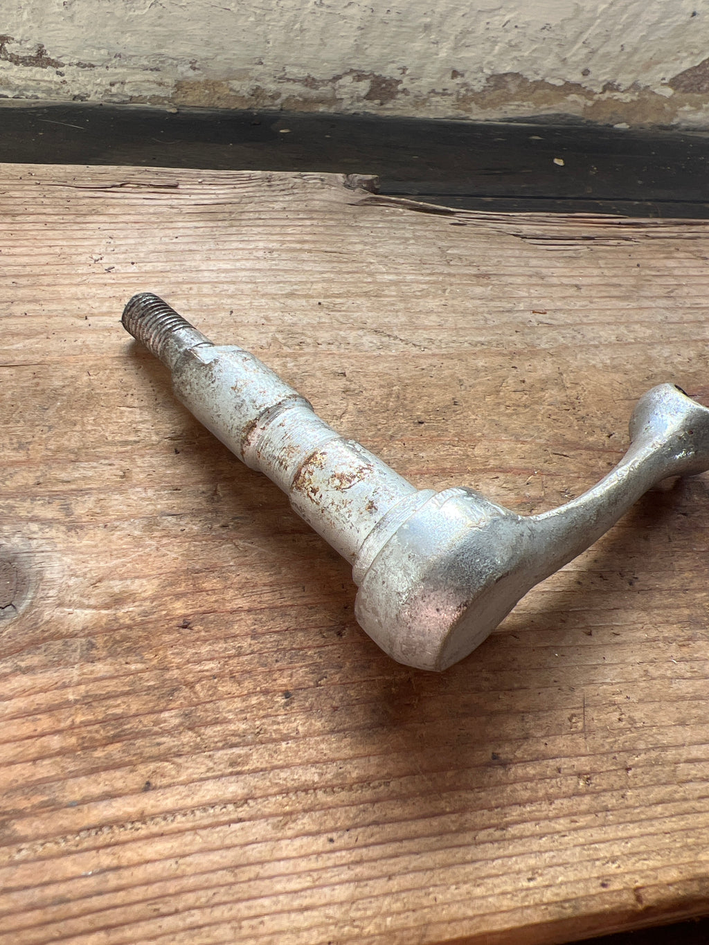 Ariel alloy hub swinging arm brake lever and cam spindle 4250-56