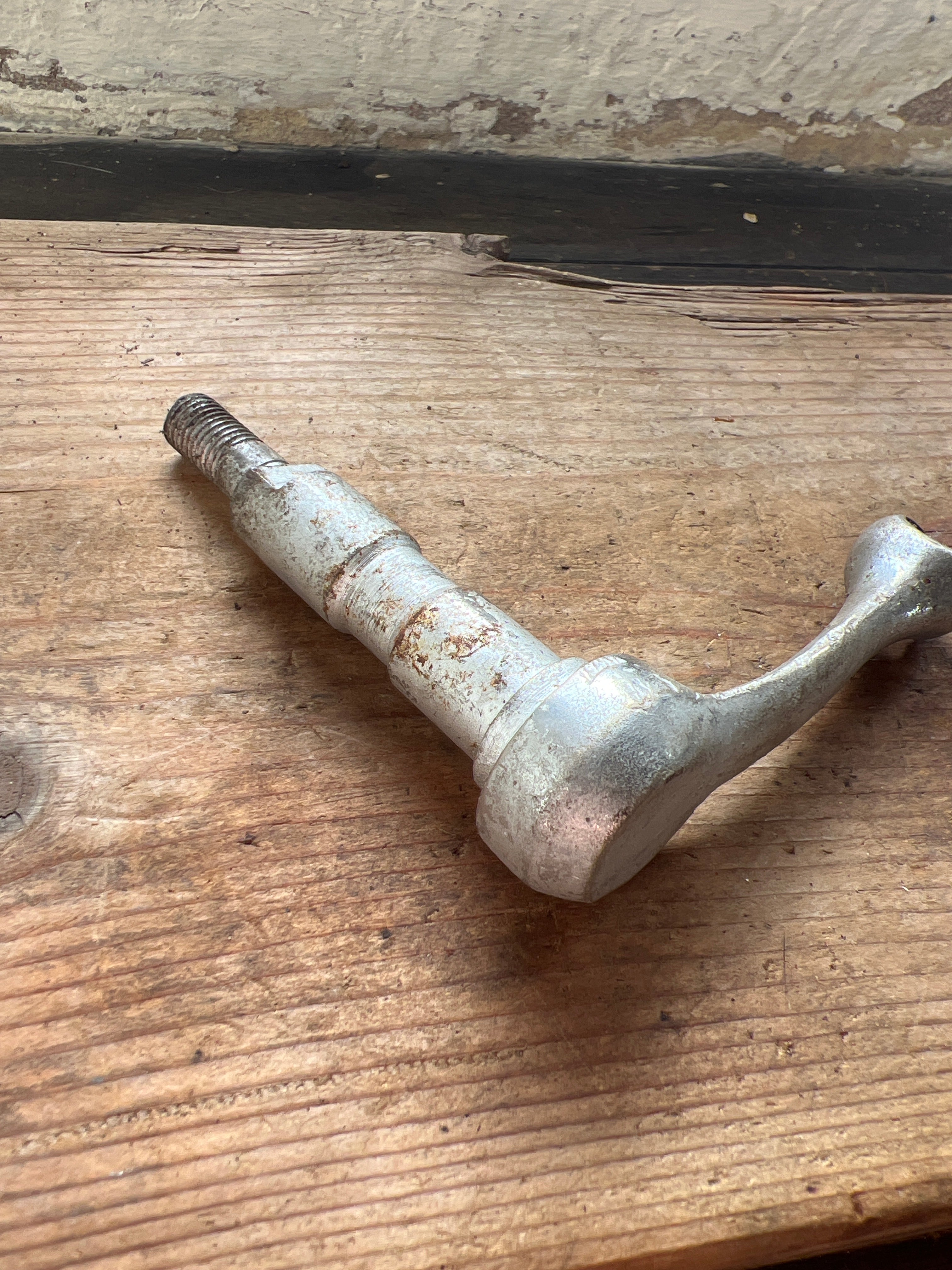 Ariel alloy hub swinging arm brake lever and cam spindle 4250-56