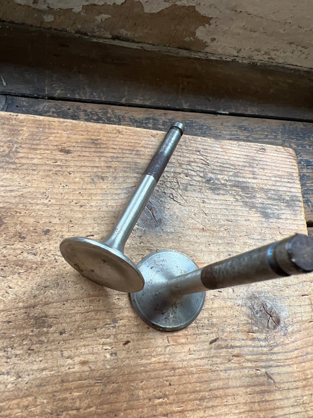 BSA A65 pair of exhaust valves V254