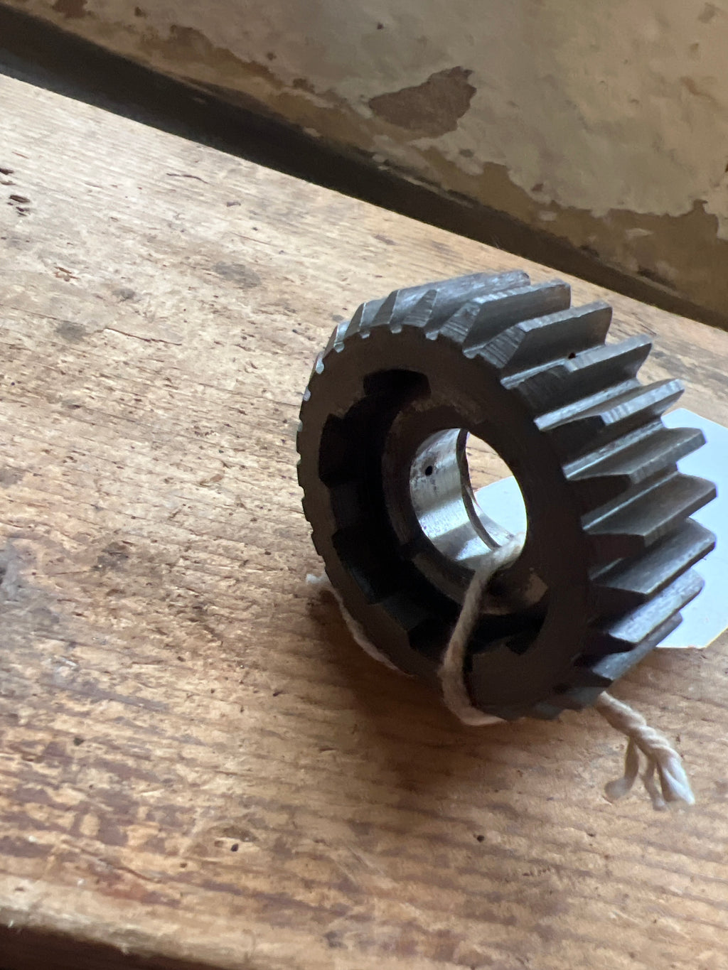 BSA C15 scrambler gearbox main shaft spinning gear 40-3131