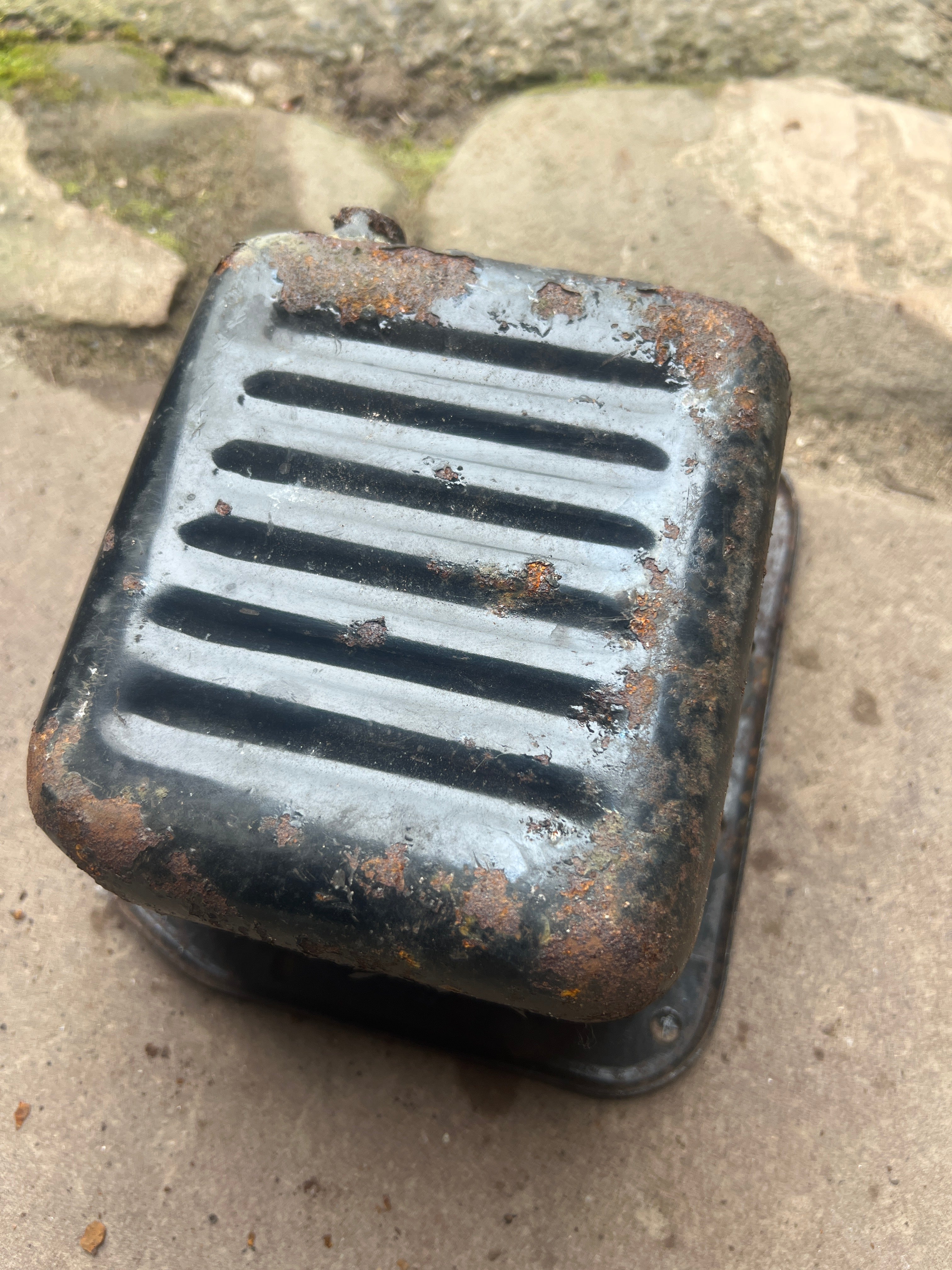 Triumph Tigress BSA Sunbeam 76-220 sump pan NOS