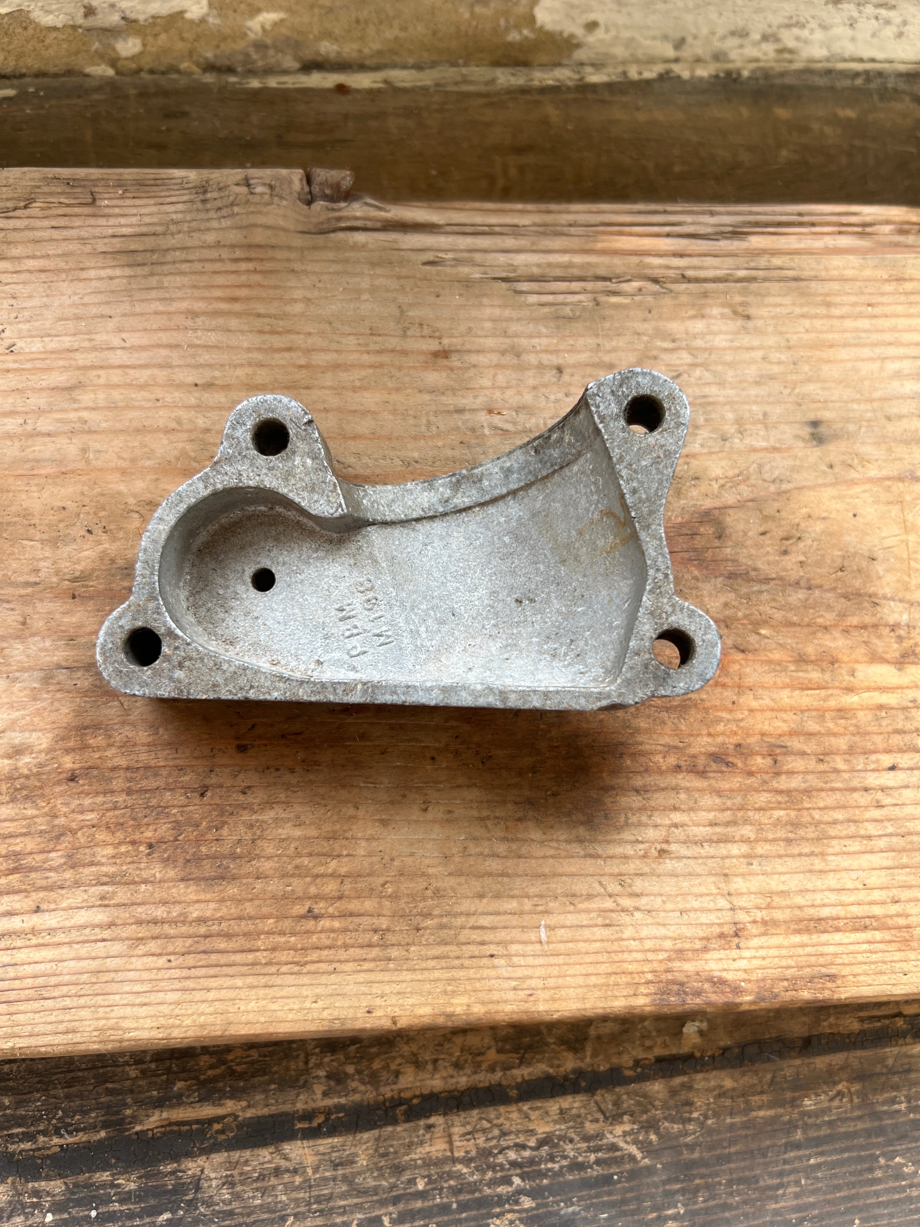 VELO Mac rocker box valve cover