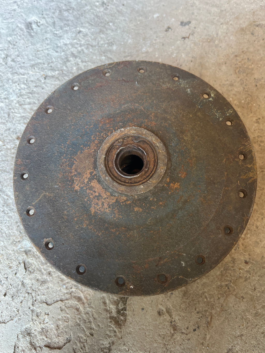 Ariel arrow & leader Iron front hub