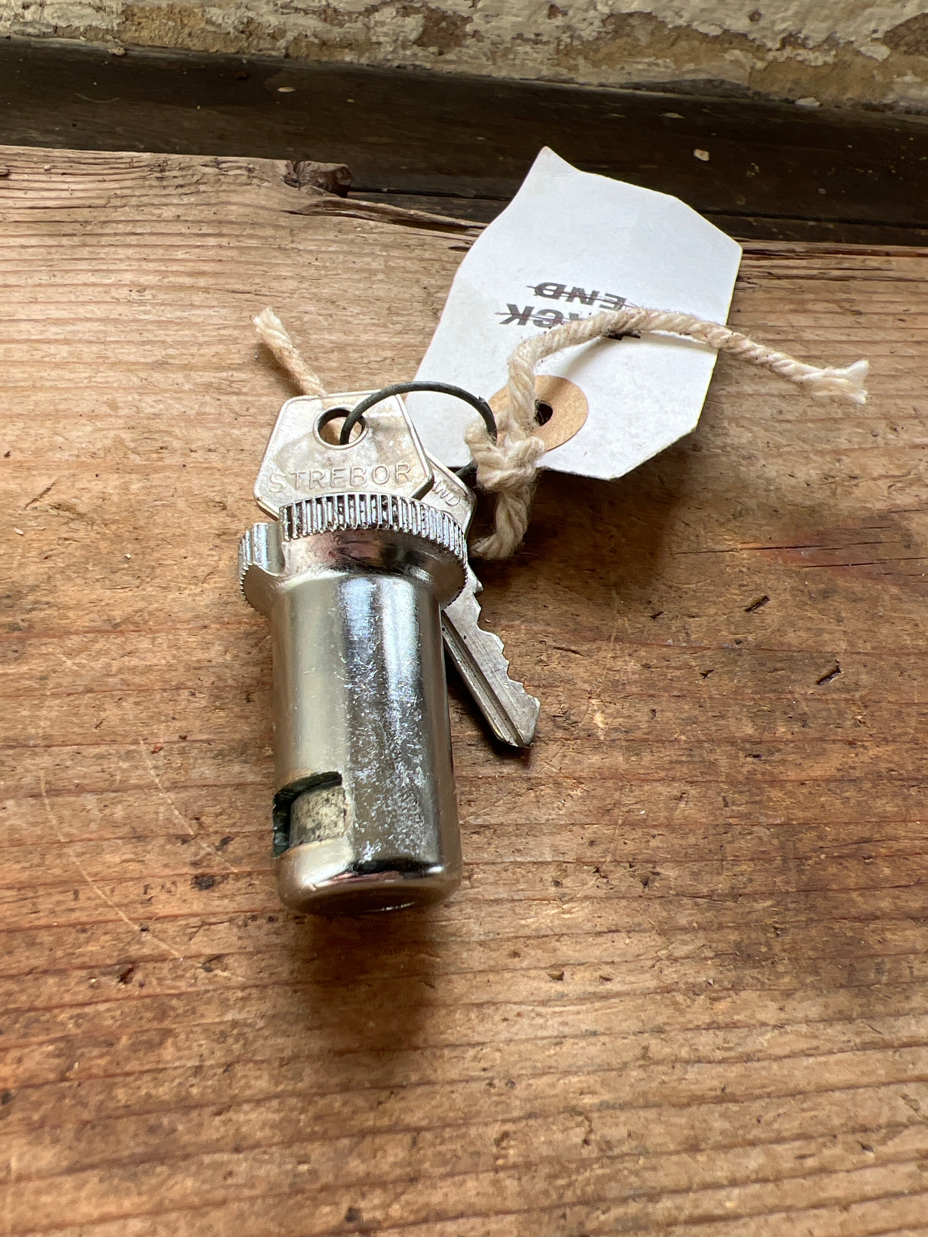 Ariel 3 Parking lock & 2 keys New old stock