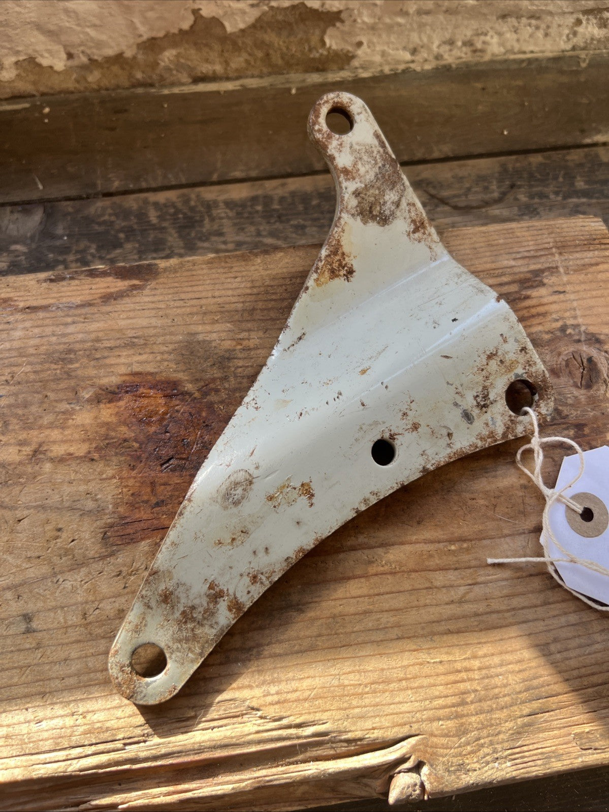BSA 83-2110 A65 Oil Frame Left Hand Rear Engine Plate NOS