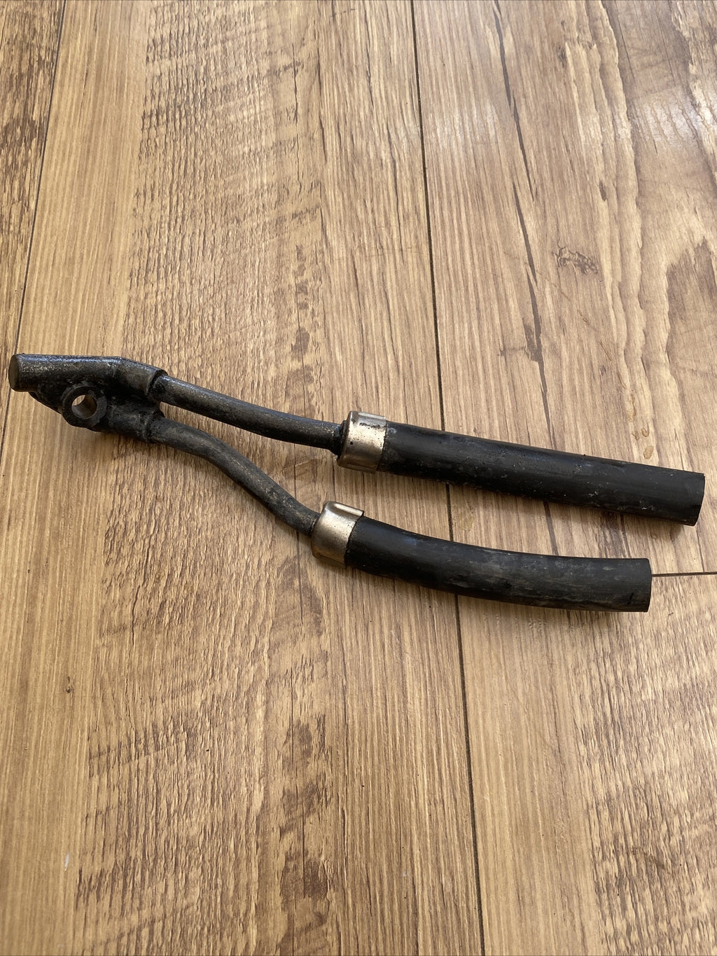 British Motorcycle bike twin oil pipe junction and pipes