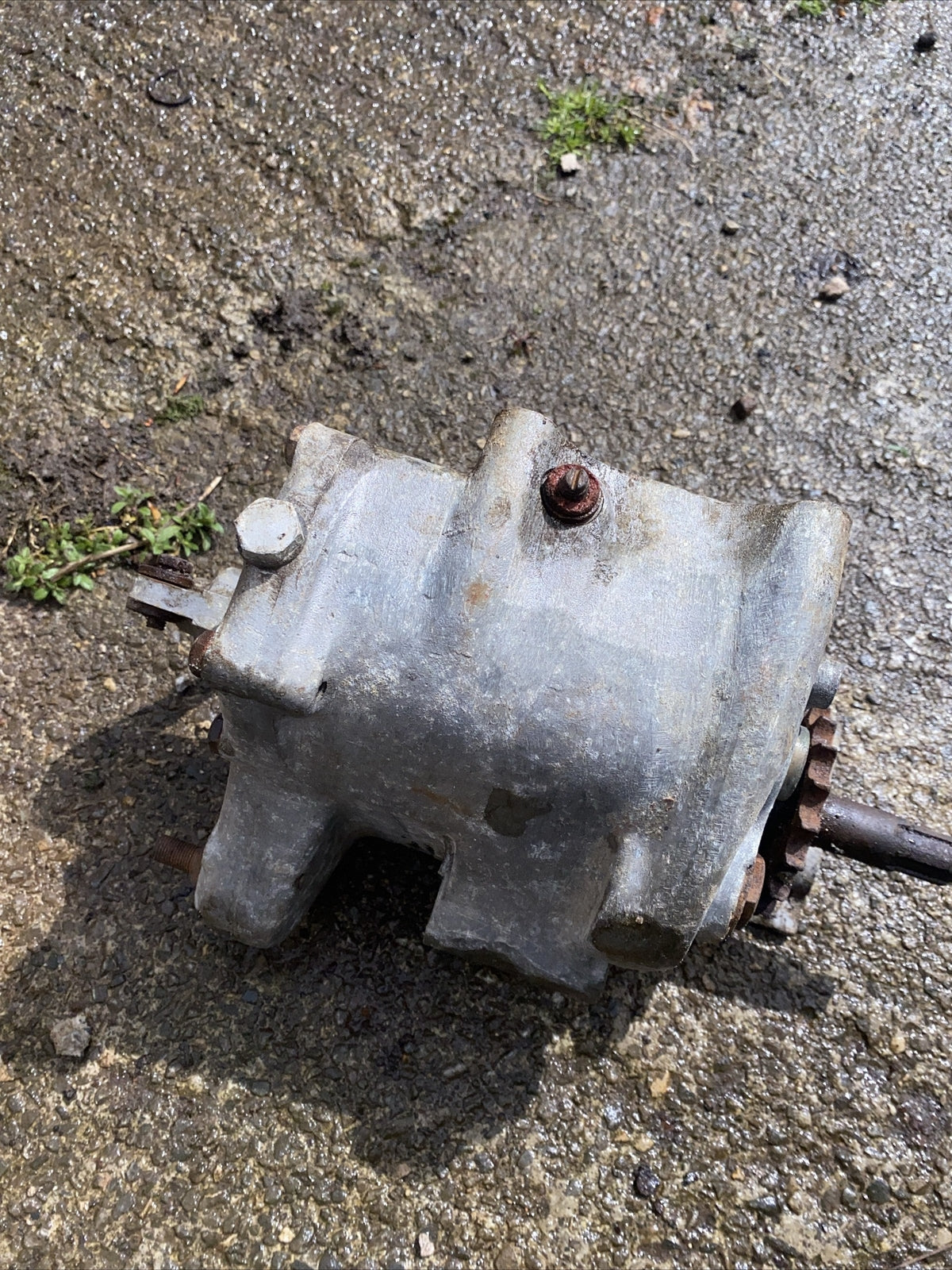 Early Motorcycle Gearbox Villiers 4 Stud Type