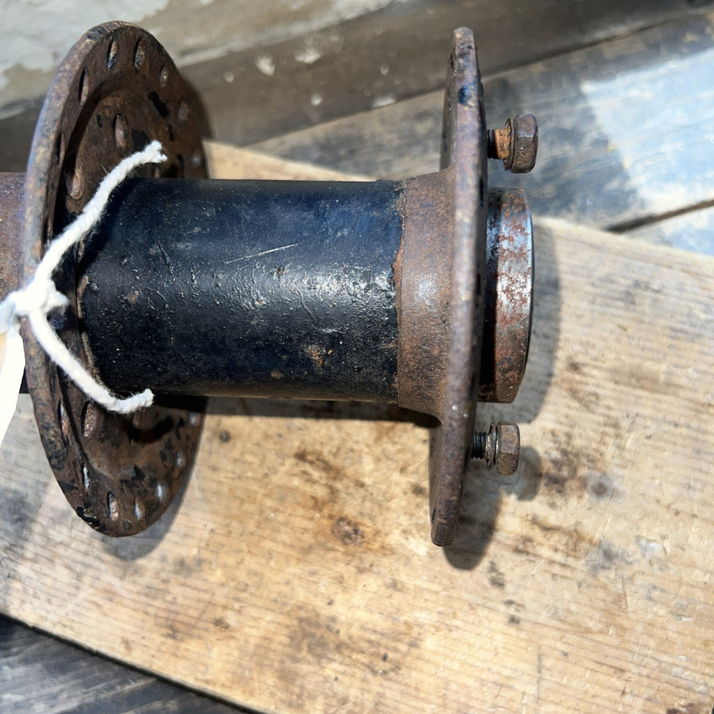 Triumph 350/500 Twins Unit, Bolt On Rear Spool Hub With Bearings