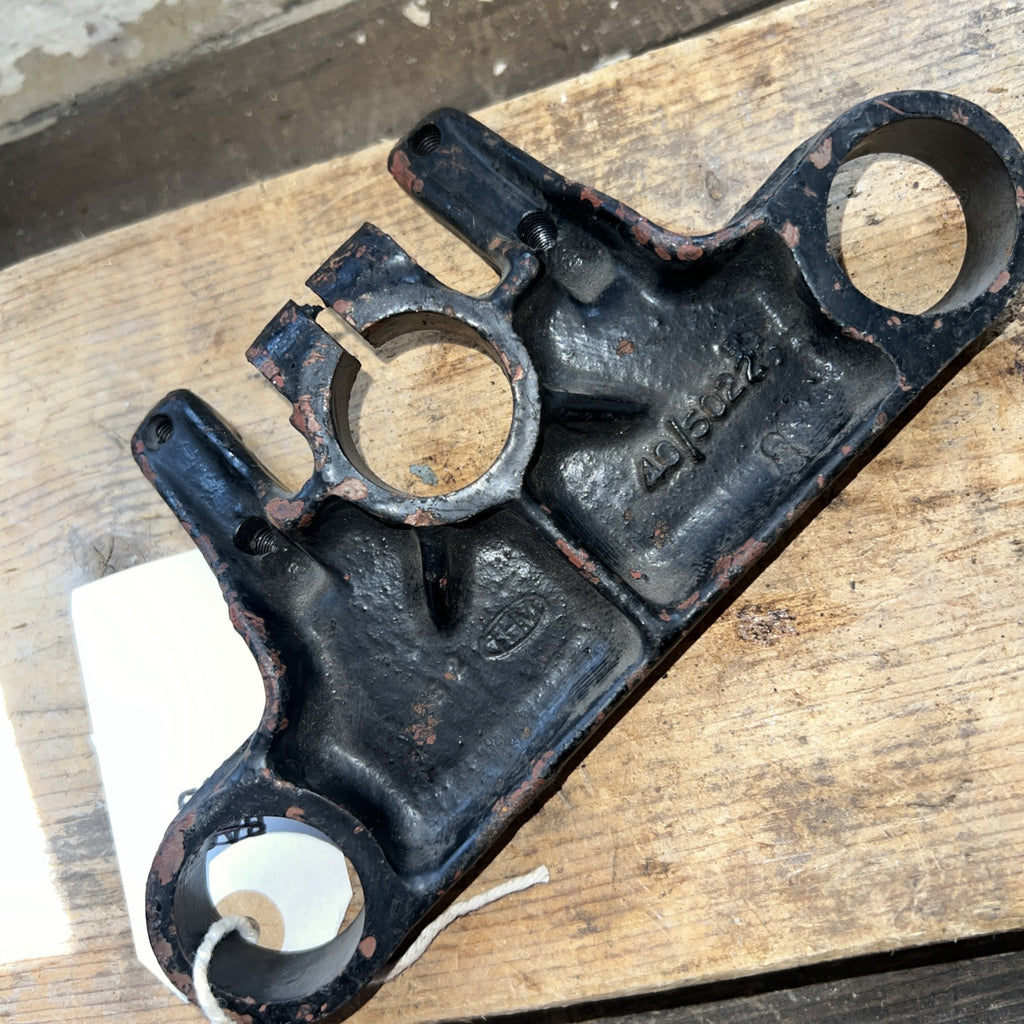BSA C15 Top Fork Yoke 40-5022 NOS