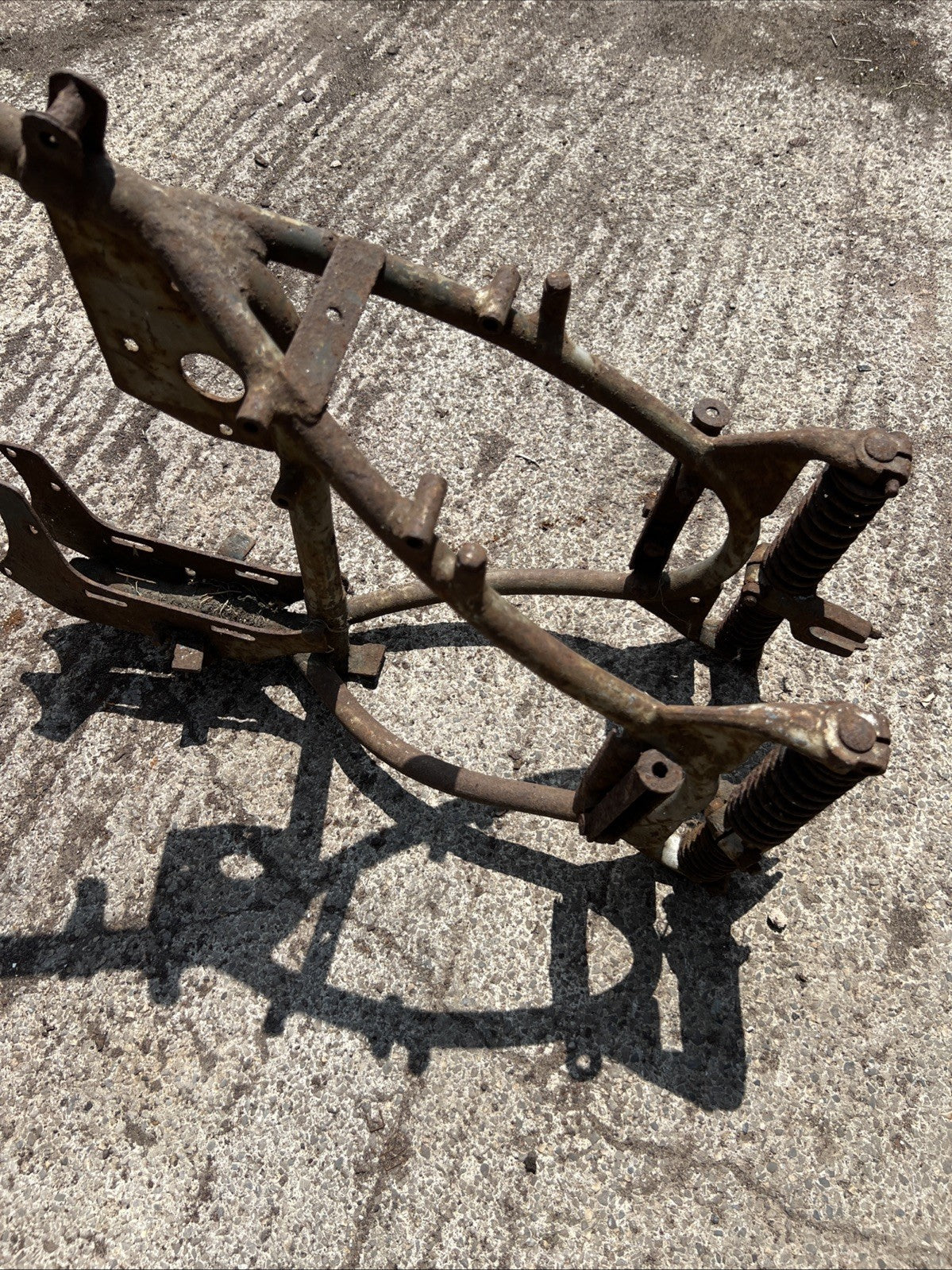 BSA C10 Main Frame With Plungers
