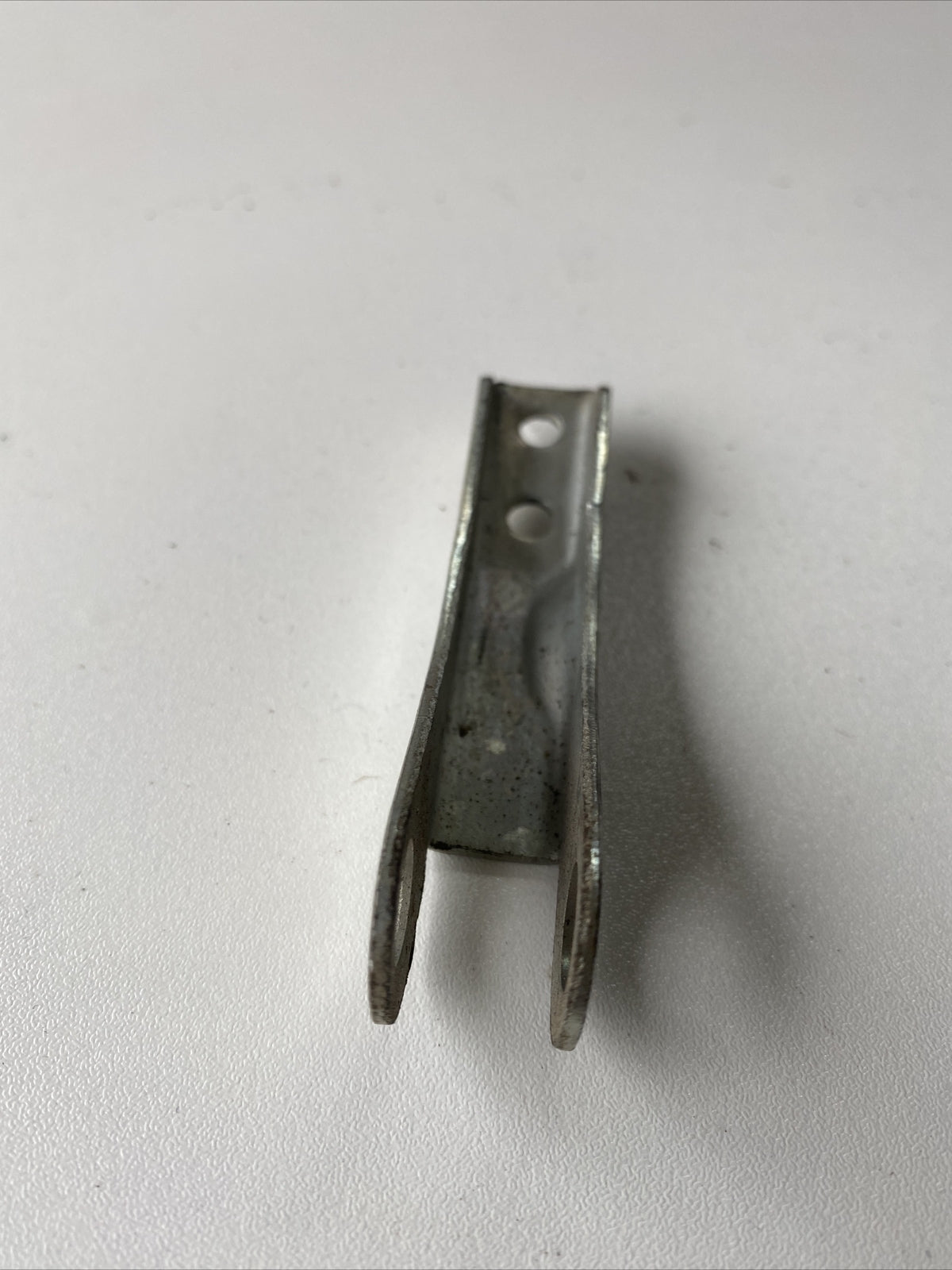 Triumph T150 carb manifold abutment bracket cable