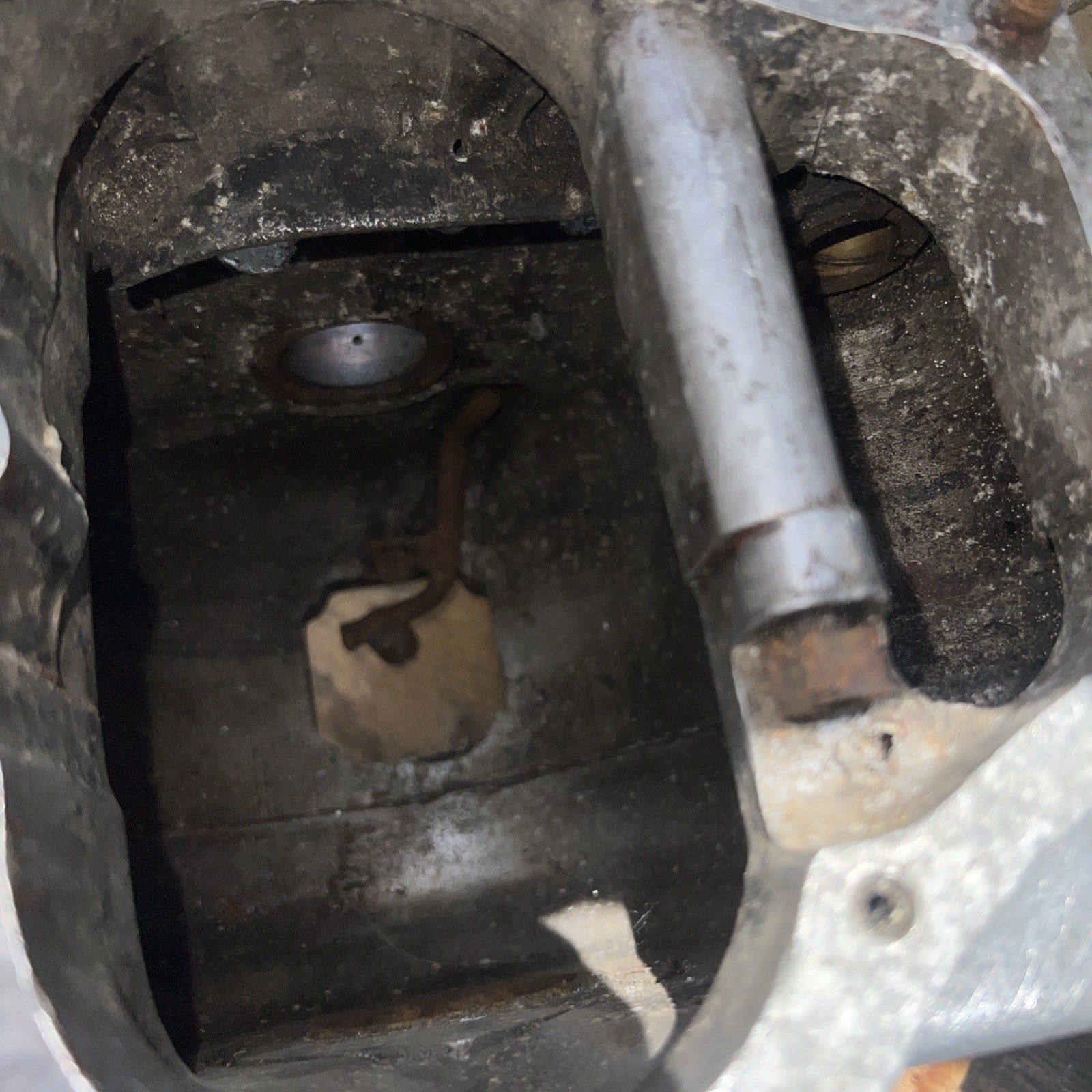 Ariel 650 Huntmaster Crankcases Marked LF731