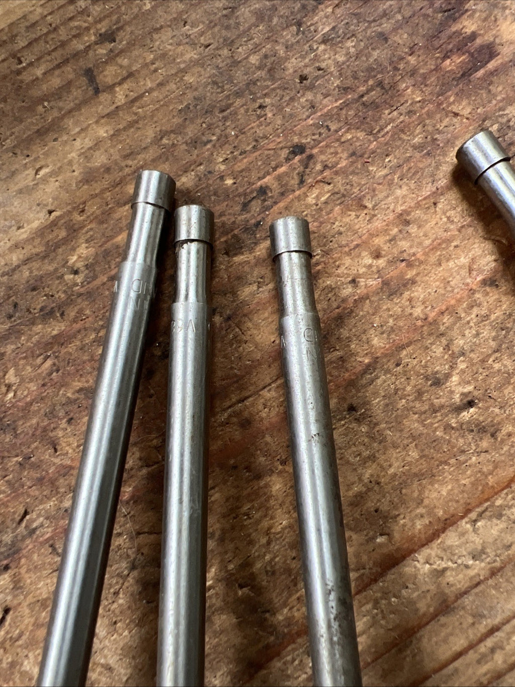 Velocette LE 150 200cc Vogue Twin 1949-66 Full Valve Set Of 4 Inlet & Exhaust