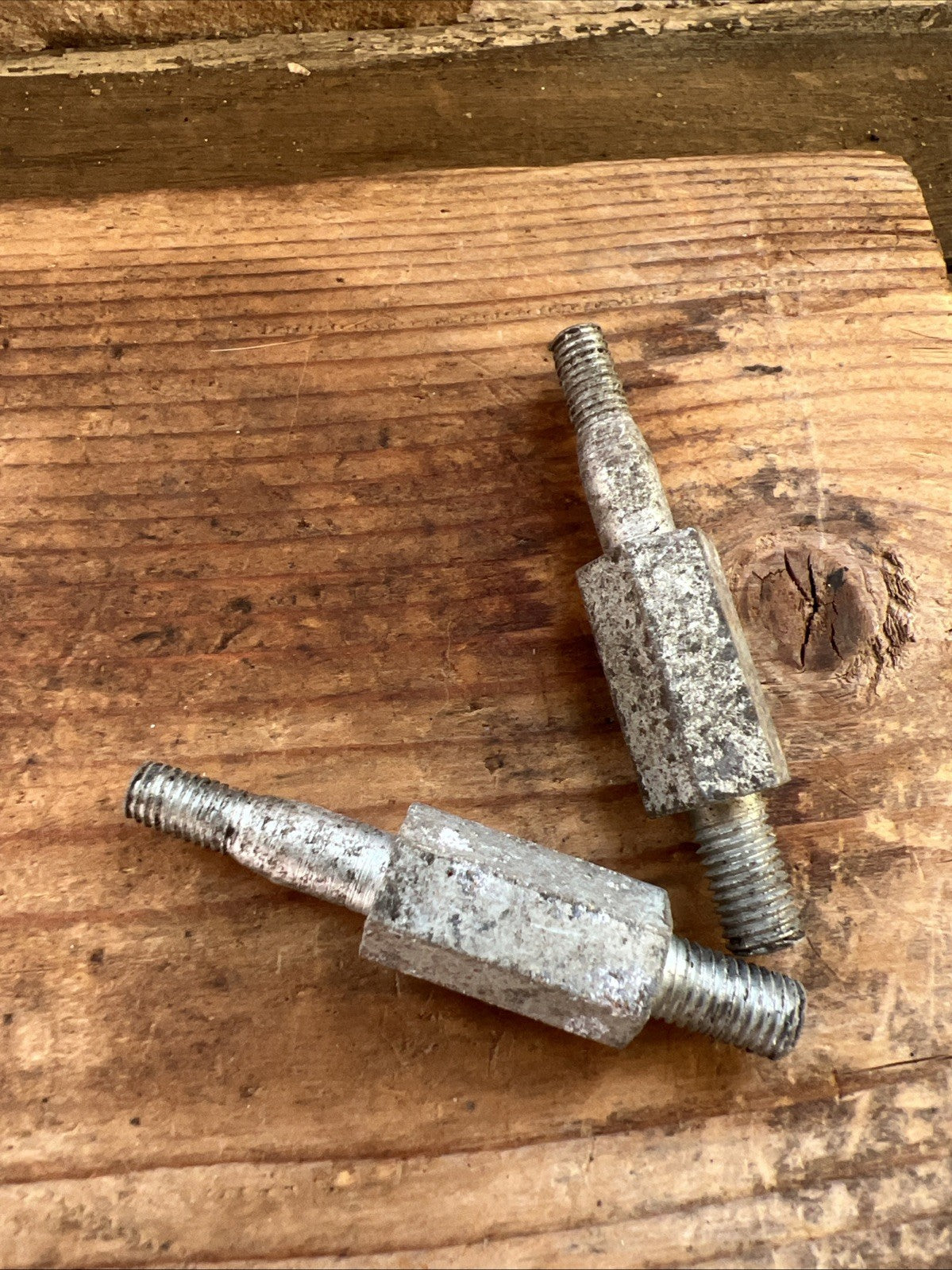 Triumph TR25W 250cc BSA B25 250cc 1970 Front Generator Stud Long Hexagon S1895