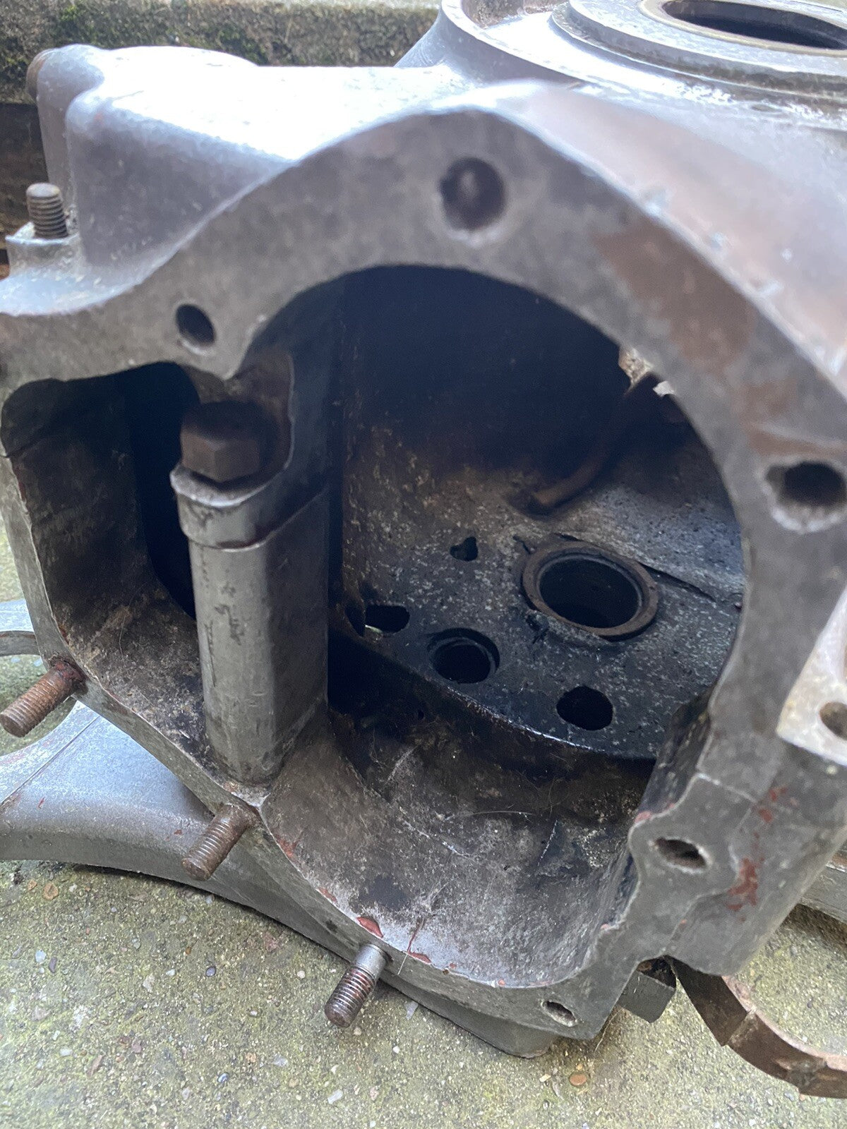 Ariel 650 Huntmaster twin matched Motorcycle Bike crankcases