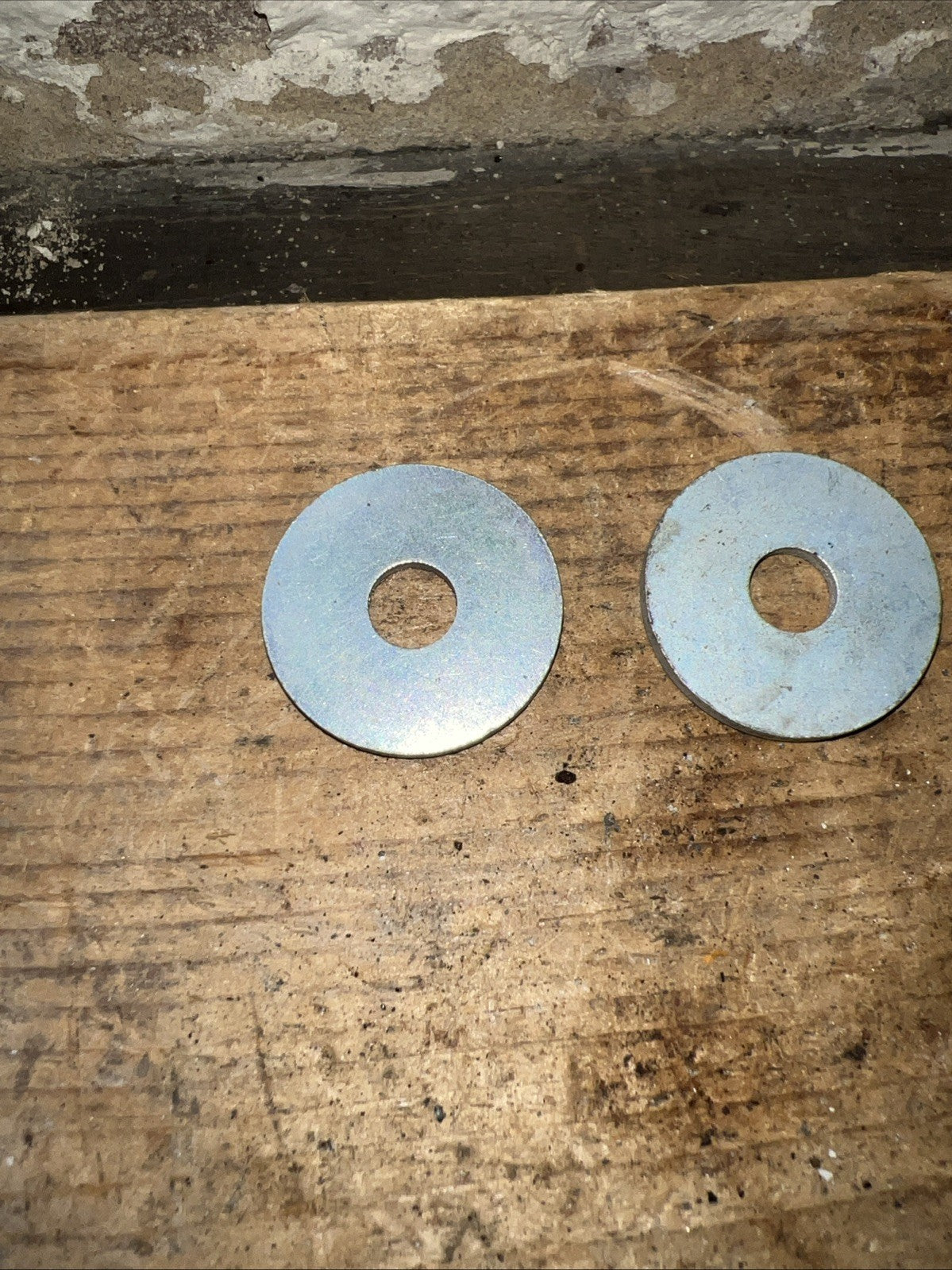 BSA A65 Etc OIF 2 1/2 Gallon Petrol Tank Washers For Centre Petrol Tank Fixing