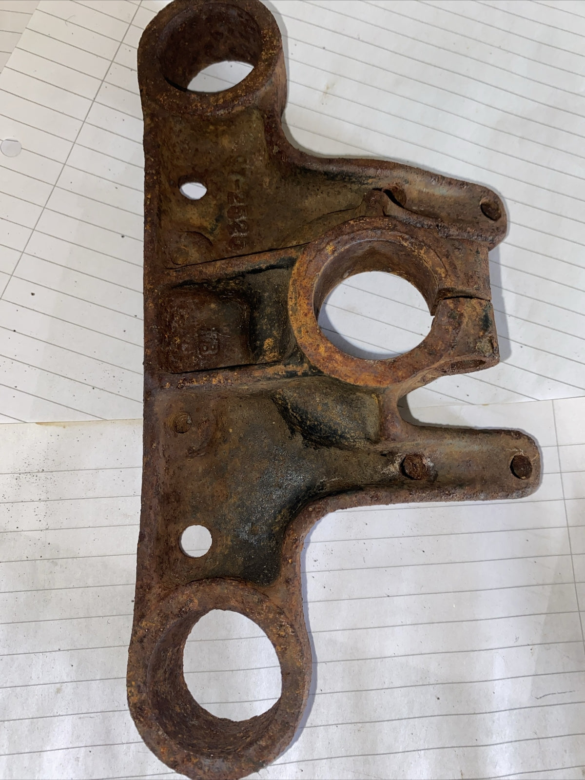 BSA B25 250 cc Pair Of Yokes