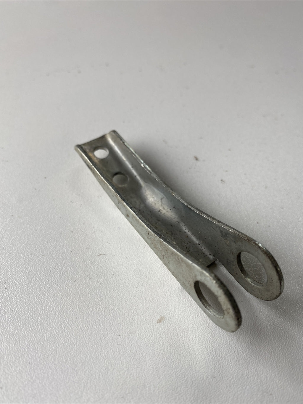 Triumph T150 carb manifold abutment bracket cable