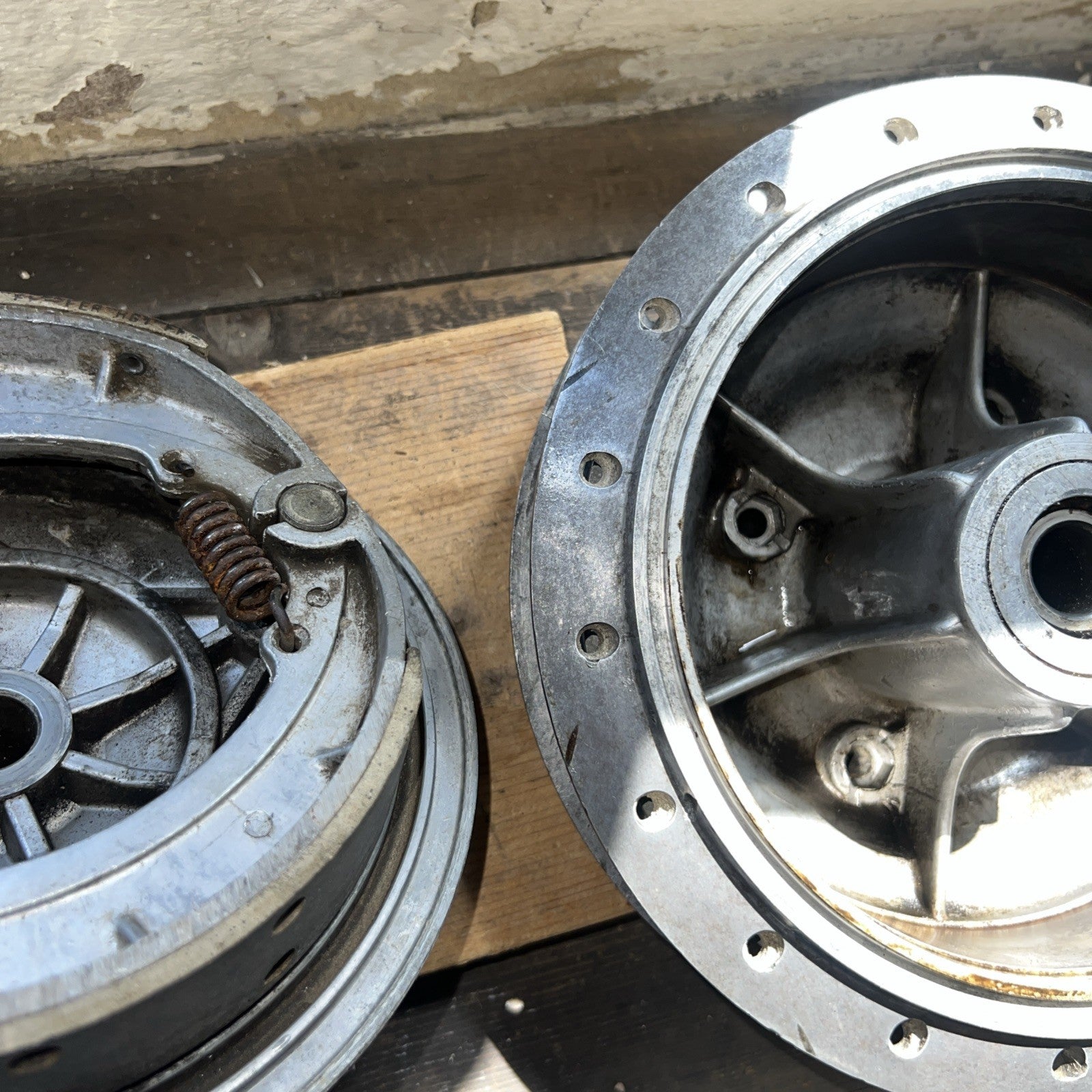 Harley Davidson/Aermachi Alloy Rear Brake Wheel Hub Complete With Brake Plate