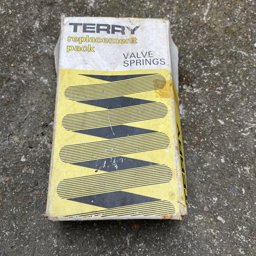 Triumph 6T T110 1961 Valve Spring Set Motorcycle Triumph 6T T110 1961