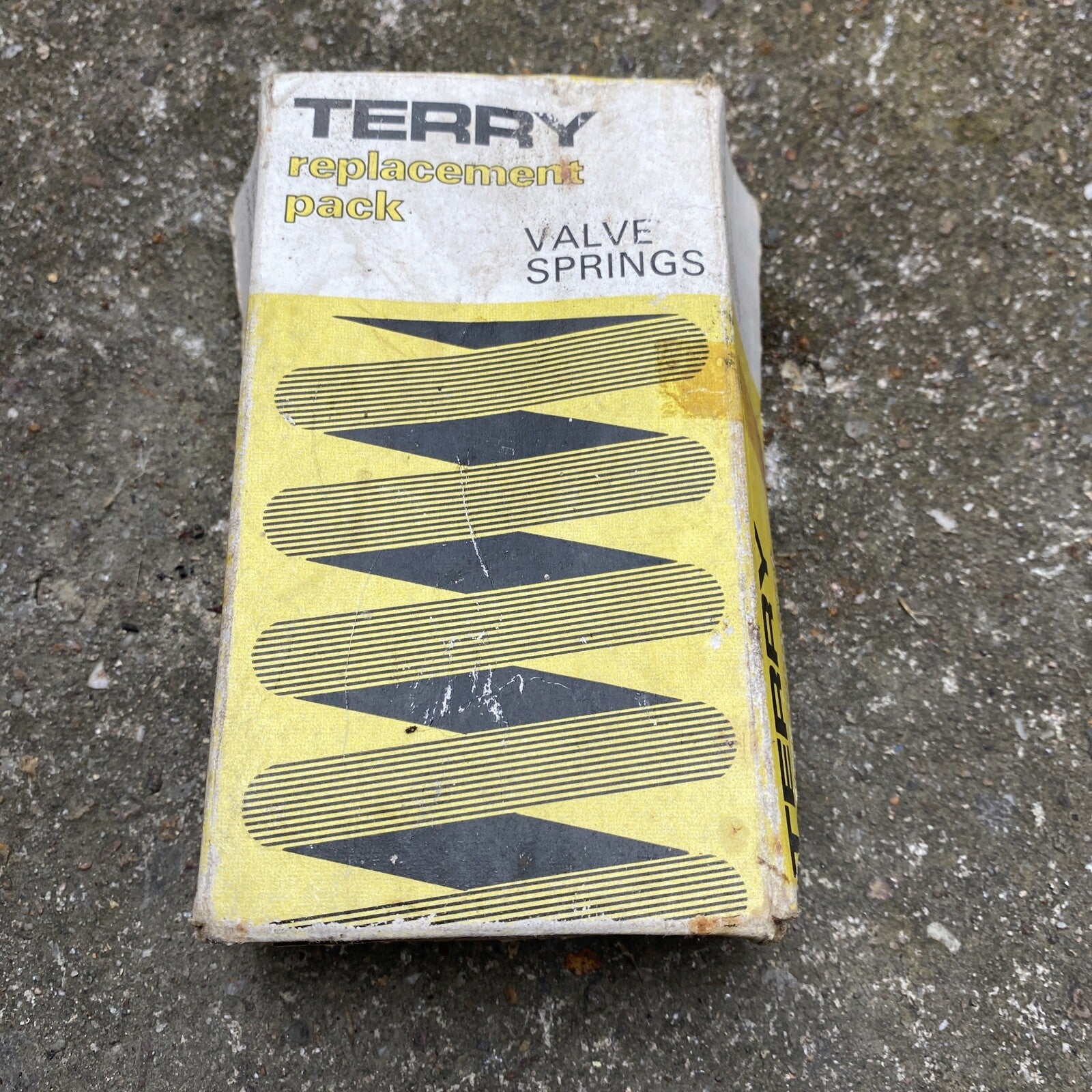 Triumph 6T T110 1961 Valve Spring Set Motorcycle Triumph 6T T110 1961