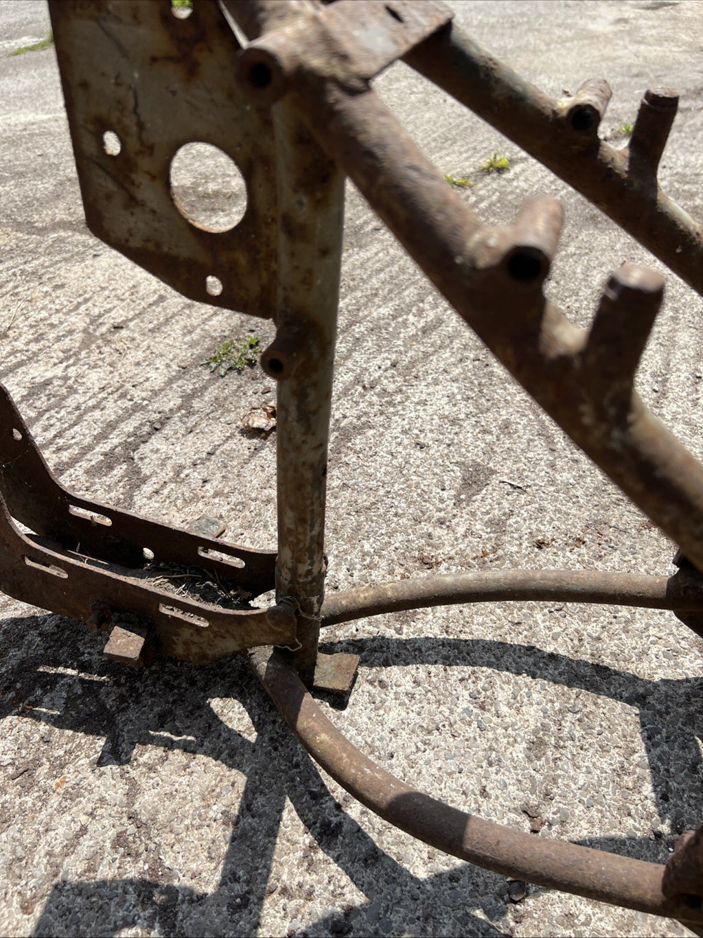 BSA C10 Main Frame With Plungers