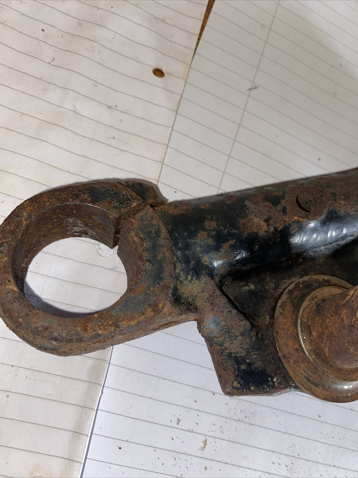 BSA B25 250 cc Pair Of Yokes