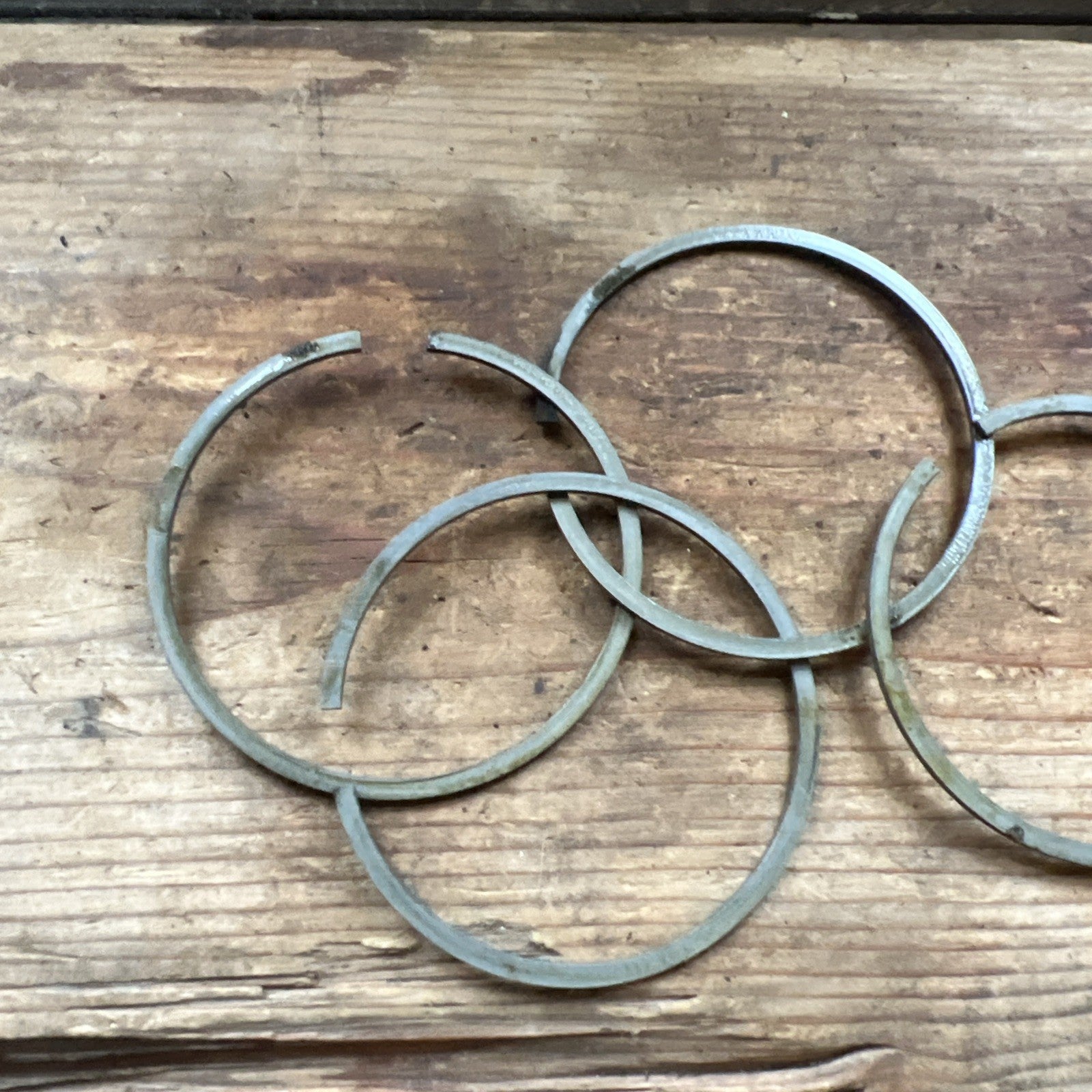 Norton 88 Twin Compression Ring Set Of 4 Plus 40 67mm No Oil