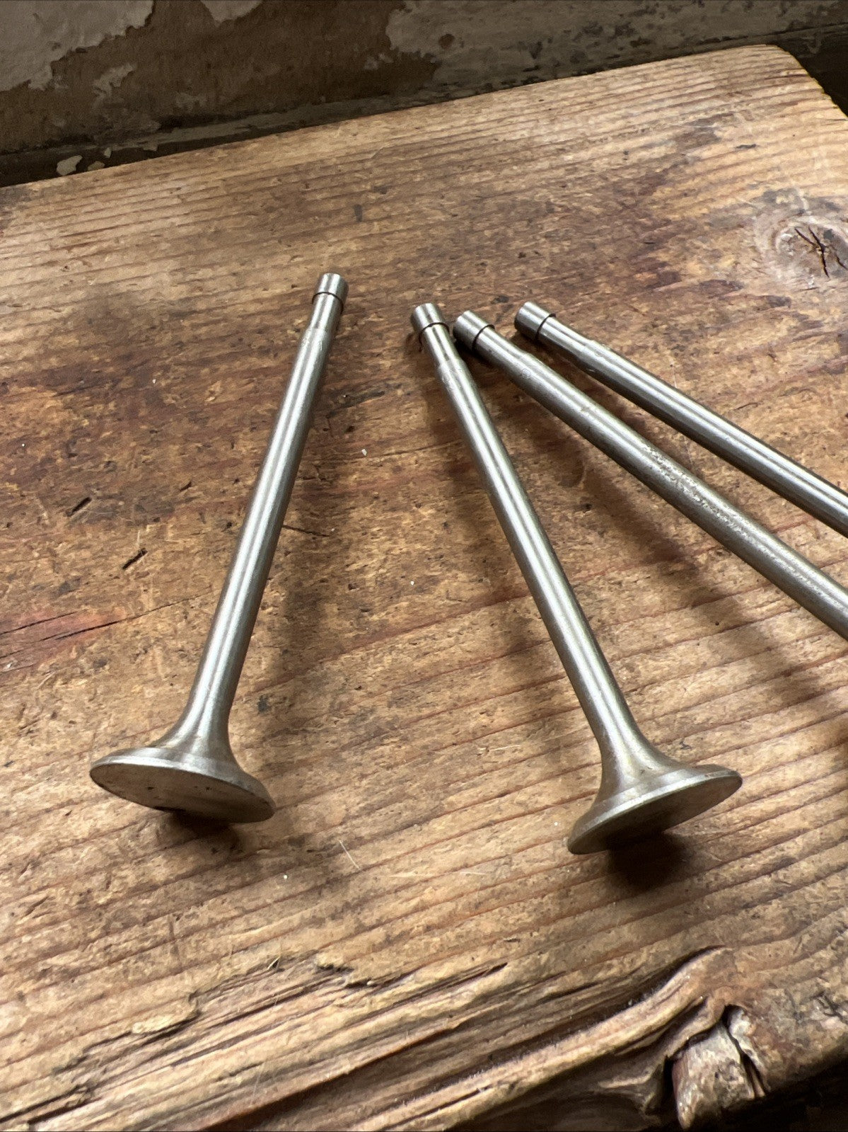 Velocette LE 150 200cc Vogue Twin 1949-66 Full Valve Set Of 4 Inlet & Exhaust