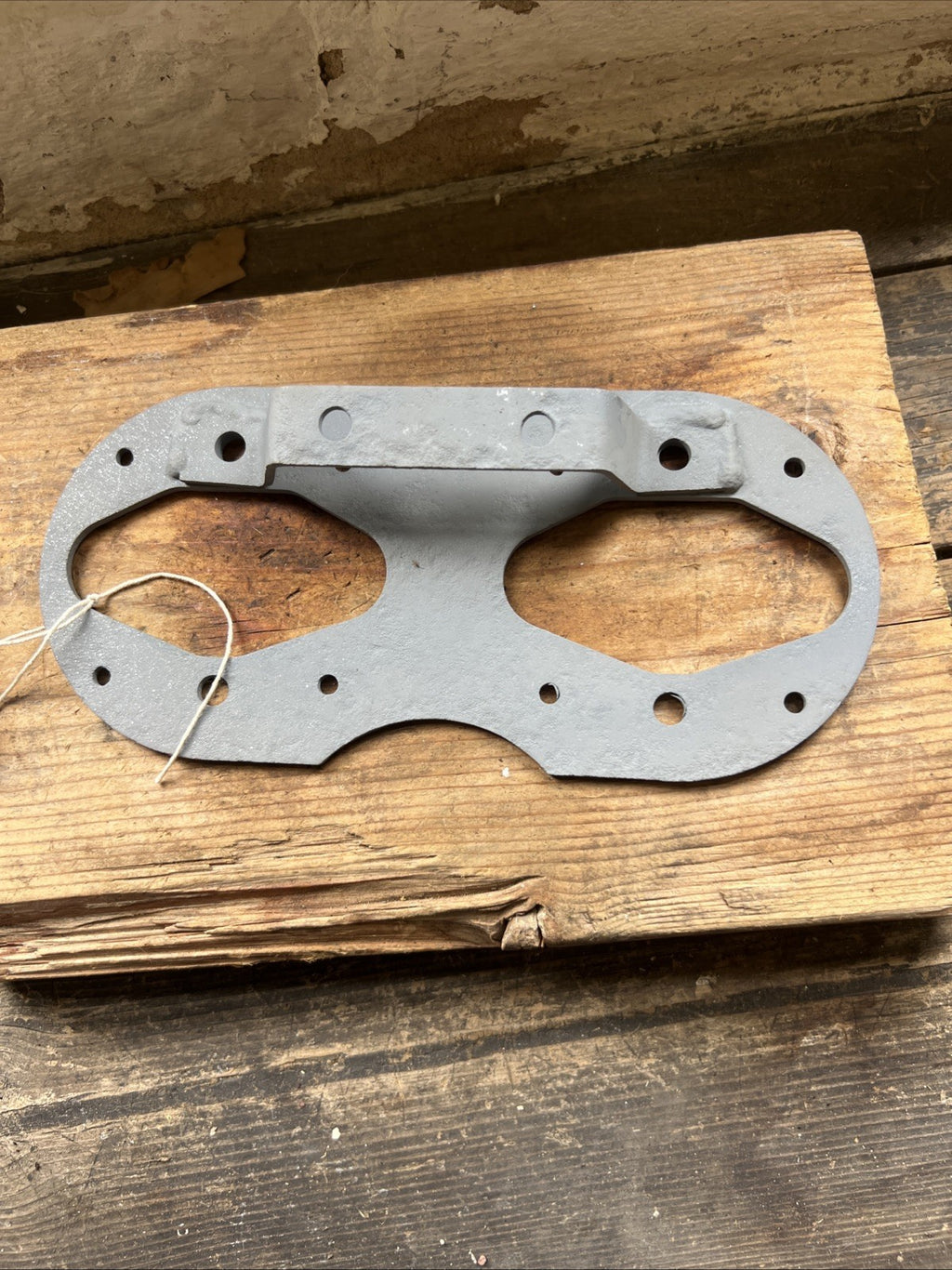 Triumph H3689 TR25W 250cc 1970 Speedo & Tacho Mounting Plate NOS