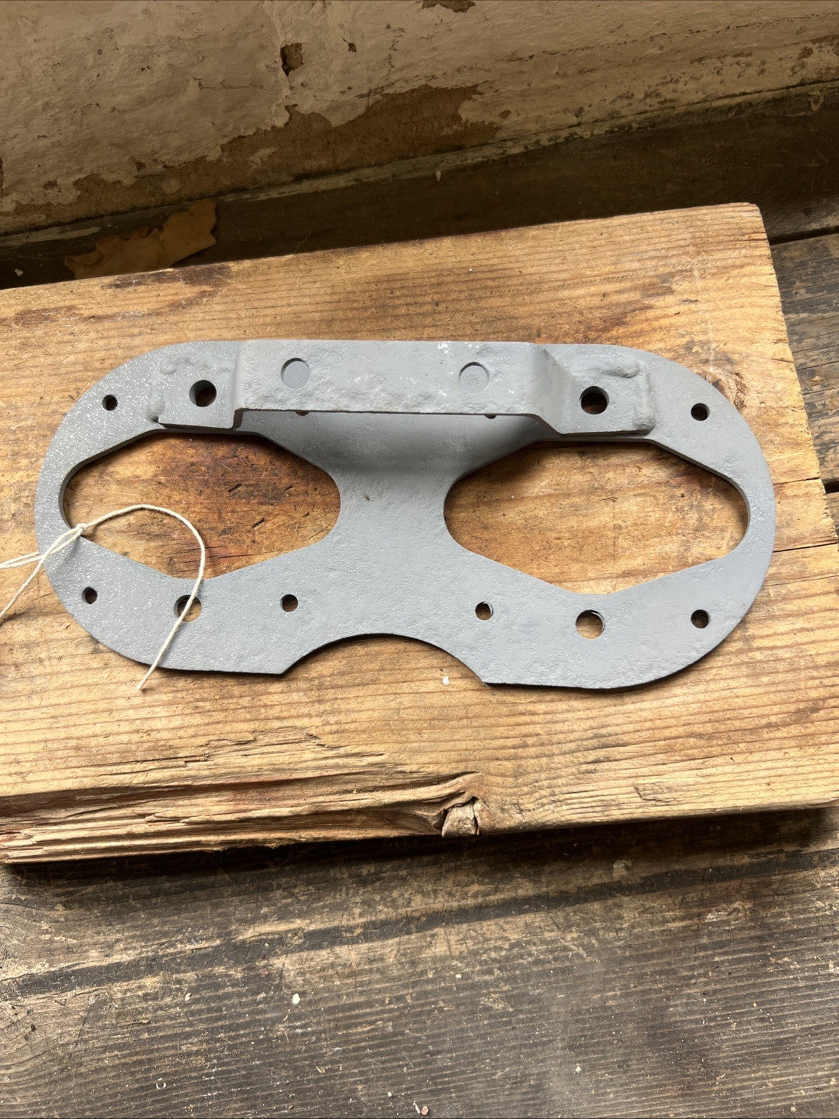 Triumph H3689 TR25W 250cc 1970 Speedo & Tacho Mounting Plate NOS
