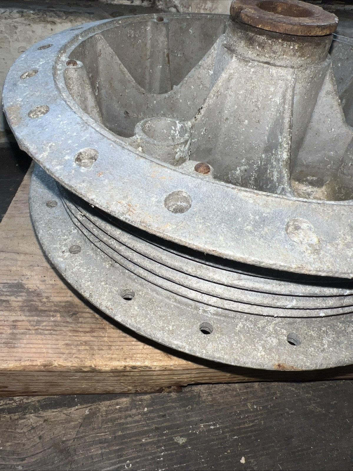 Norton Featherbed Alloy Rear Wheel Hub Bare Good Second Hand