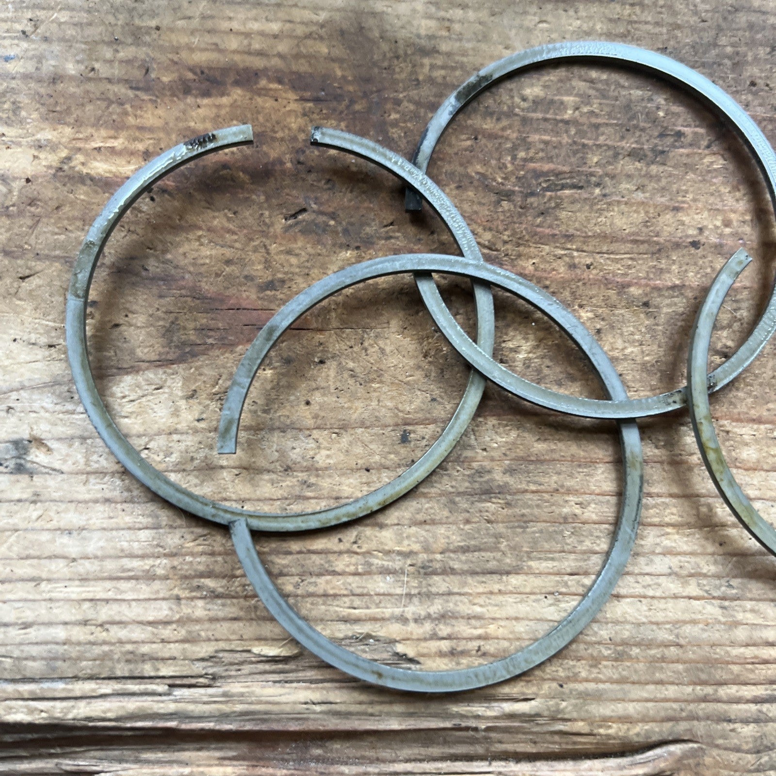 Norton 88 Twin Compression Ring Set Of 4 Plus 40 67mm No Oil