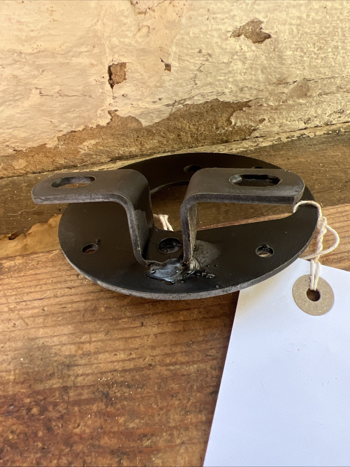 Triumph F8283 TR25W 1979 Speedo Mounting Plate NOS