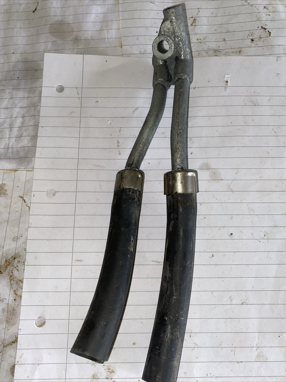 Norton  Main Feed And Return Pipes With Junction And Rubber Pipes
