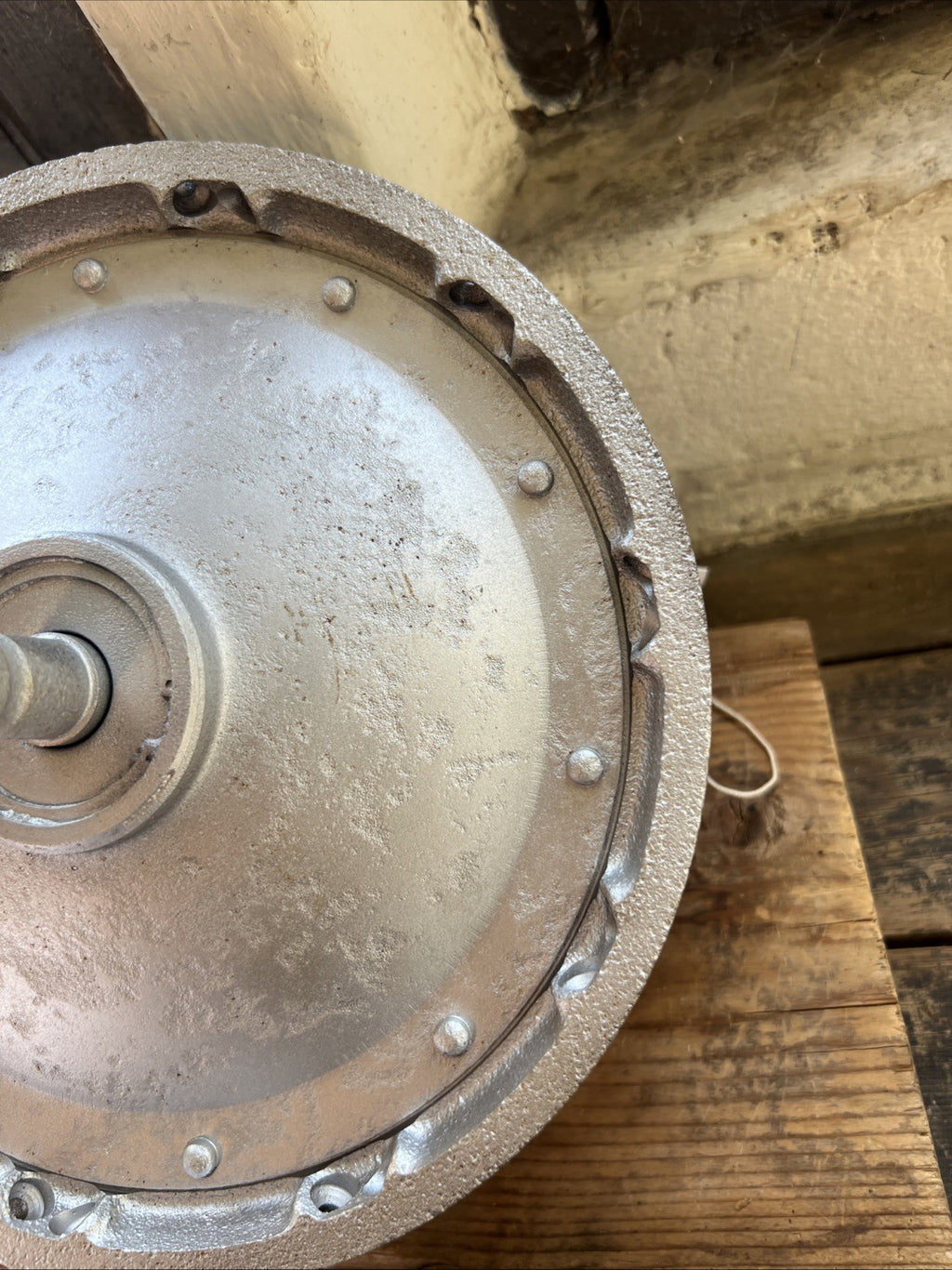 Triumph/BSA 650 Pre Unit Twins 8” Full Width Cast Iron Front Hub With Spindle