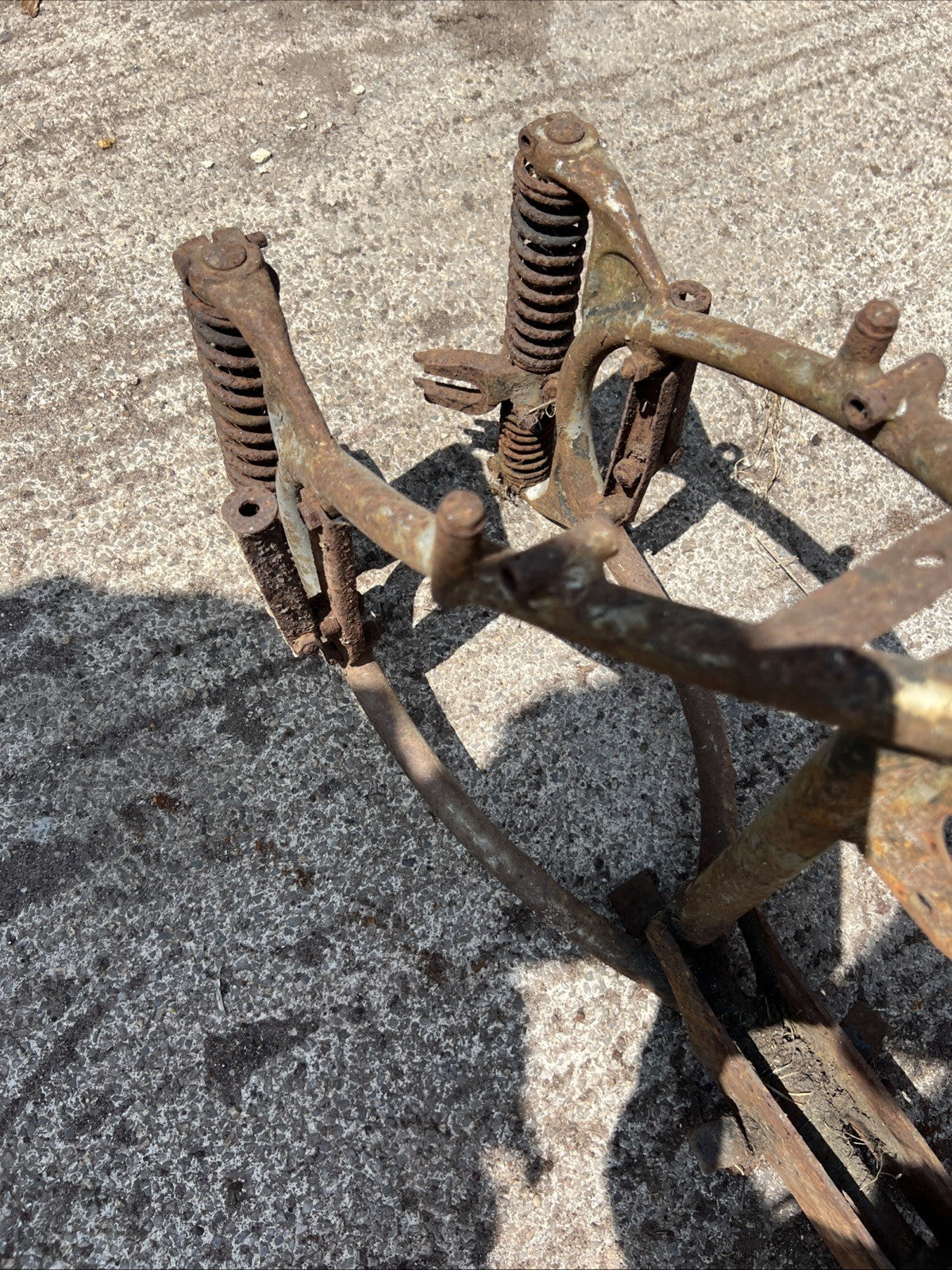BSA C10 Main Frame With Plungers