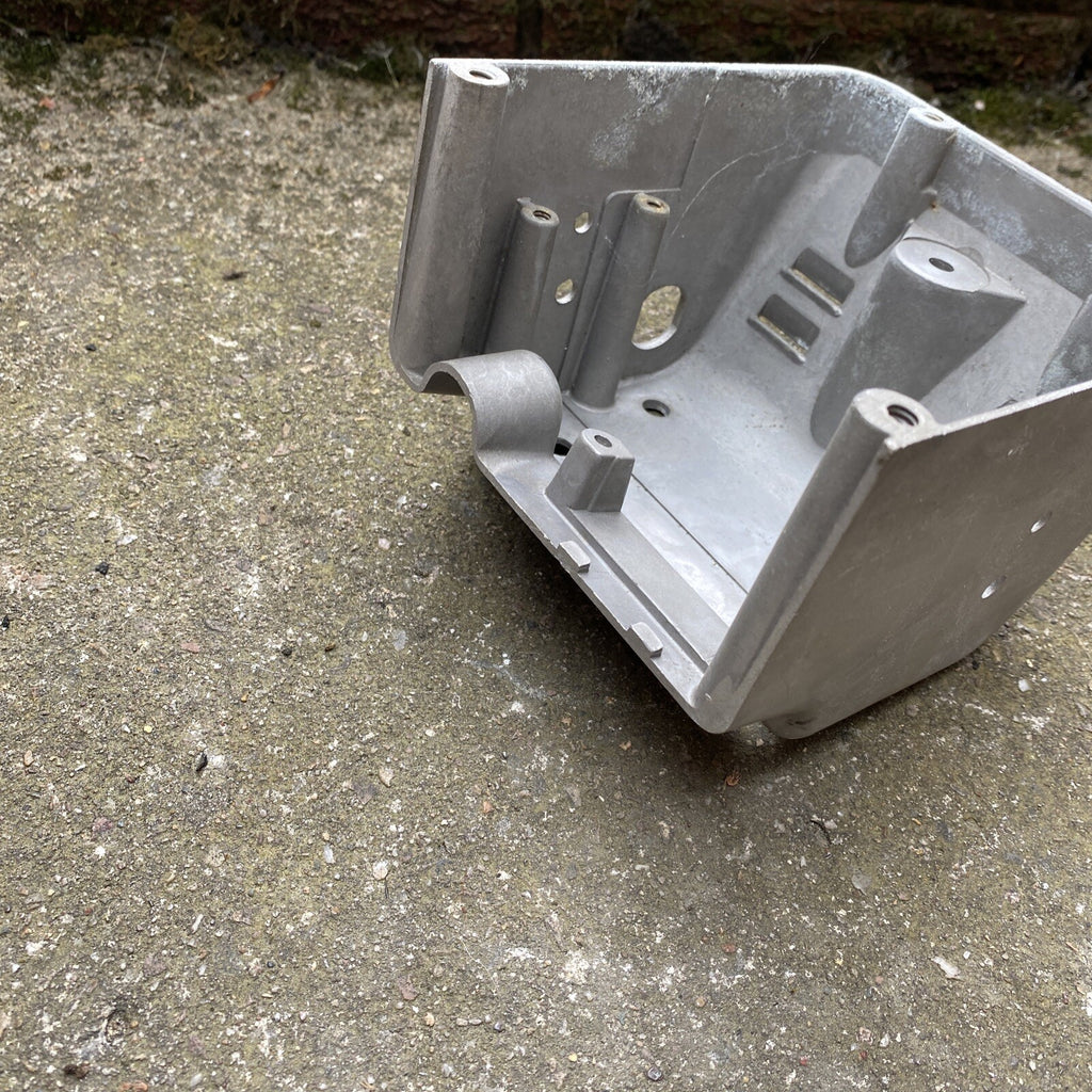 BSA B2555 or B50SS oil in frame type alloy electric box 83-4103