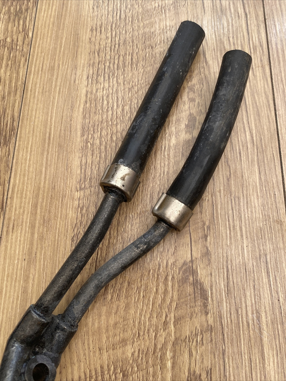 British Motorcycle bike twin oil pipe junction and pipes