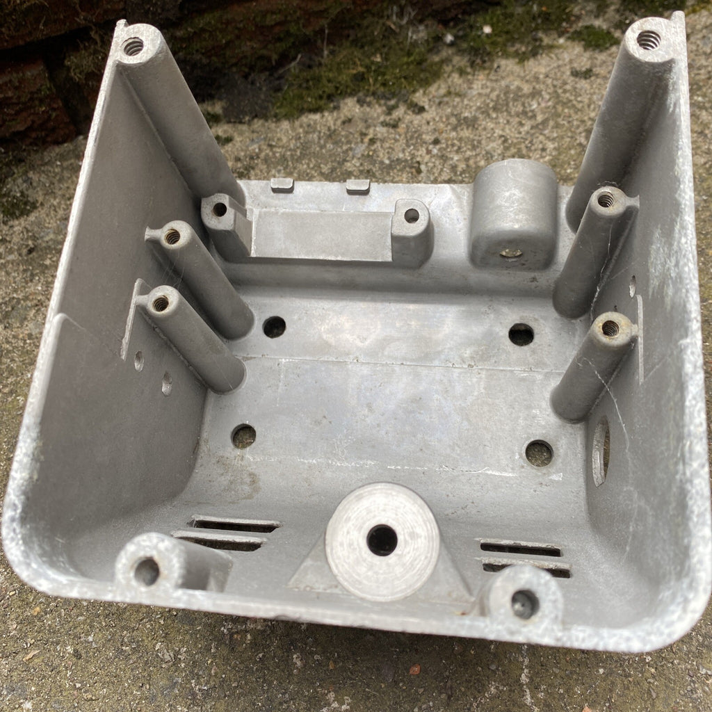 BSA B2555 or B50SS oil in frame type alloy electric box 83-4103
