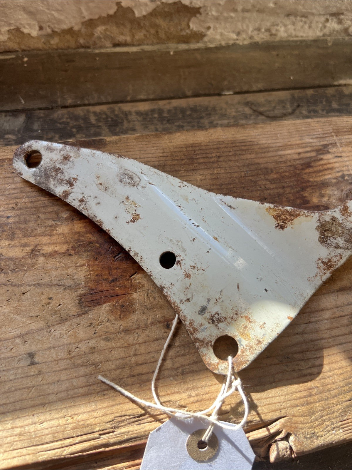 BSA 83-2110 A65 Oil Frame Left Hand Rear Engine Plate NOS