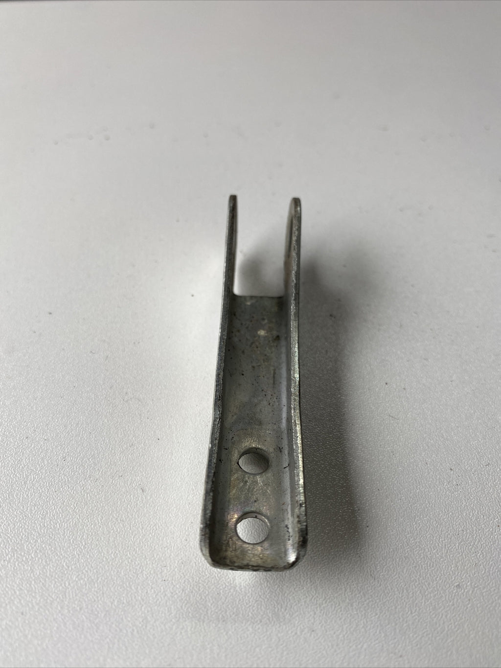 Triumph T150 carb manifold abutment bracket cable