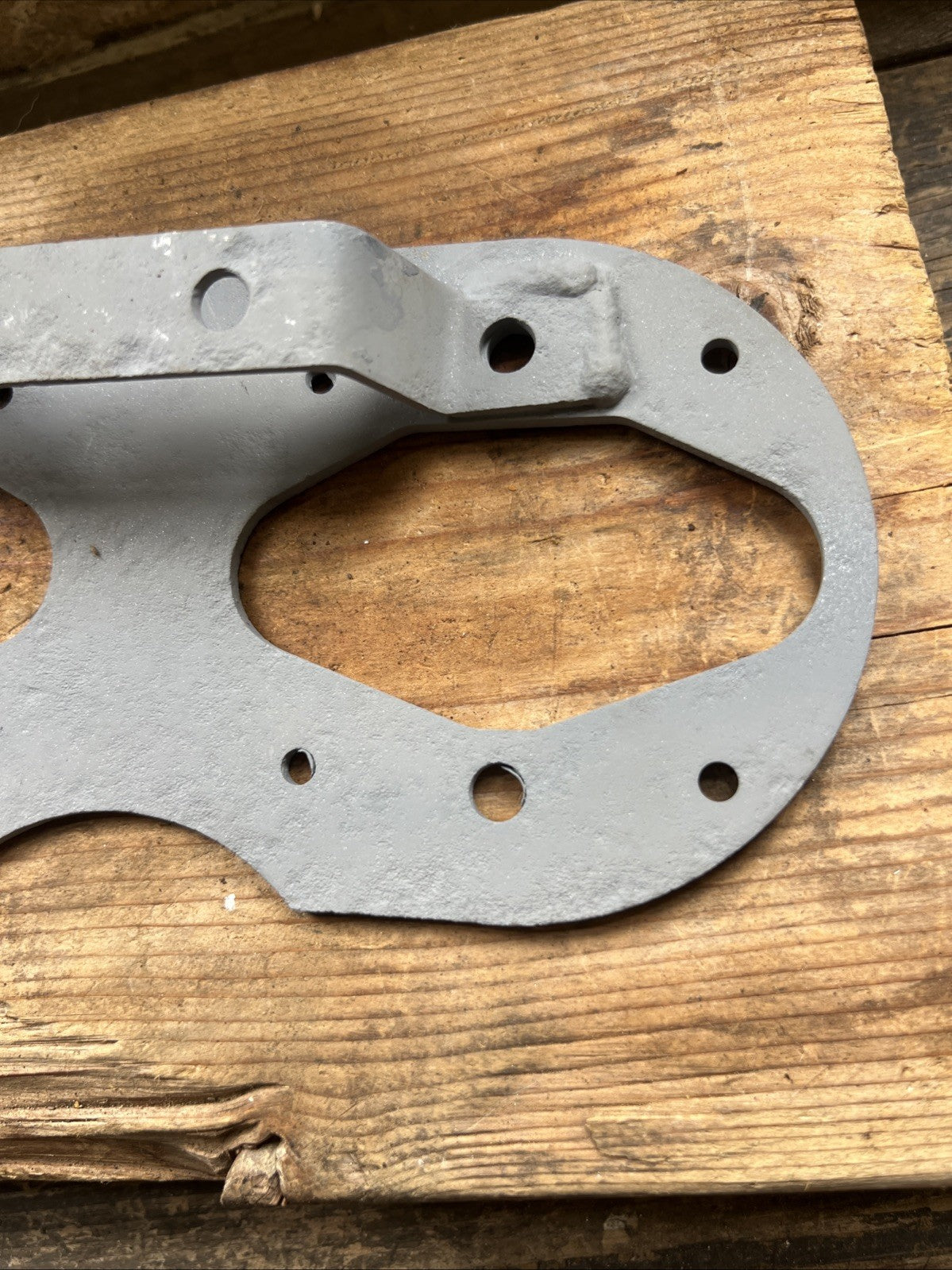 Triumph H3689 TR25W 250cc 1970 Speedo & Tacho Mounting Plate NOS