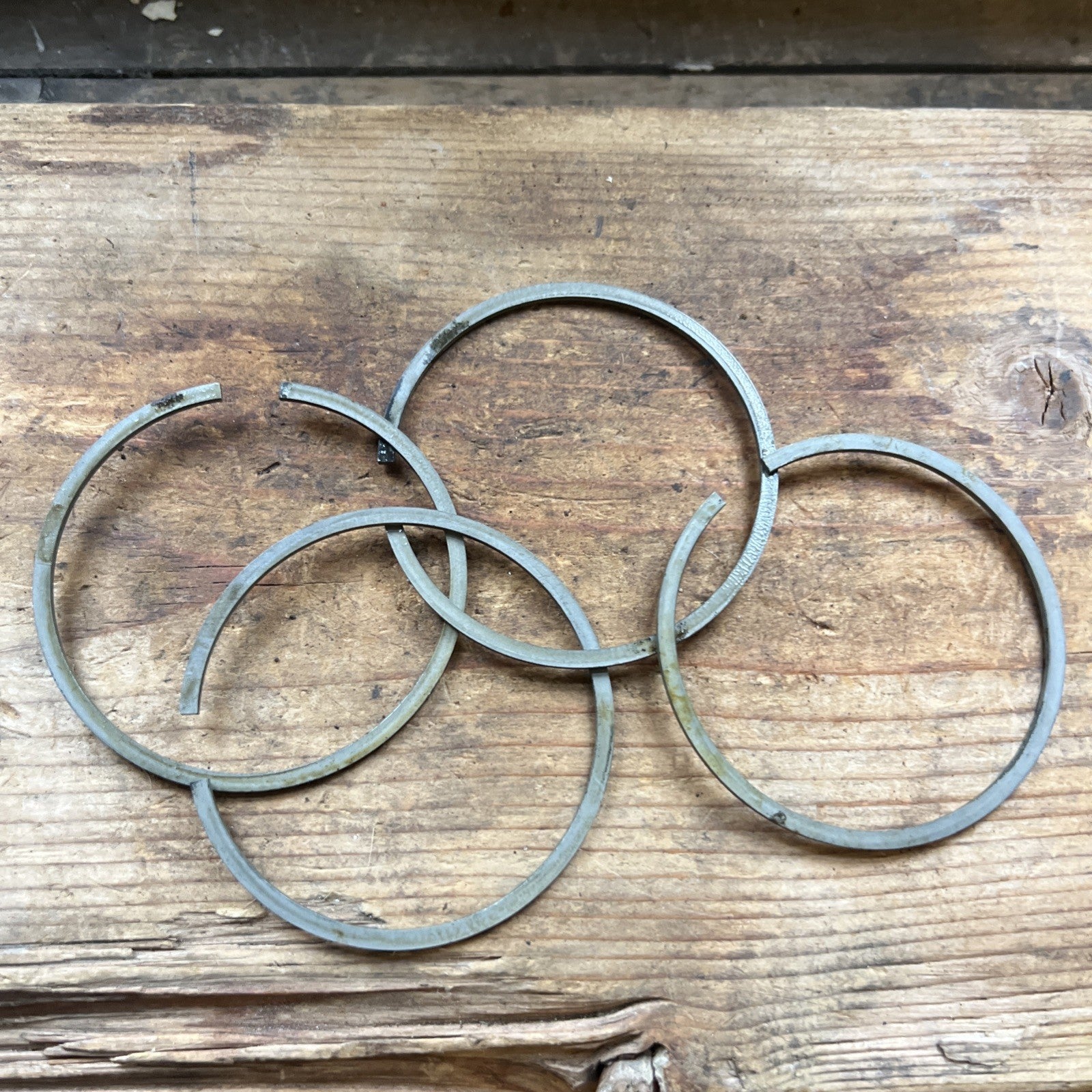 Norton 88 Twin Compression Ring Set Of 4 Plus 40 67mm No Oil