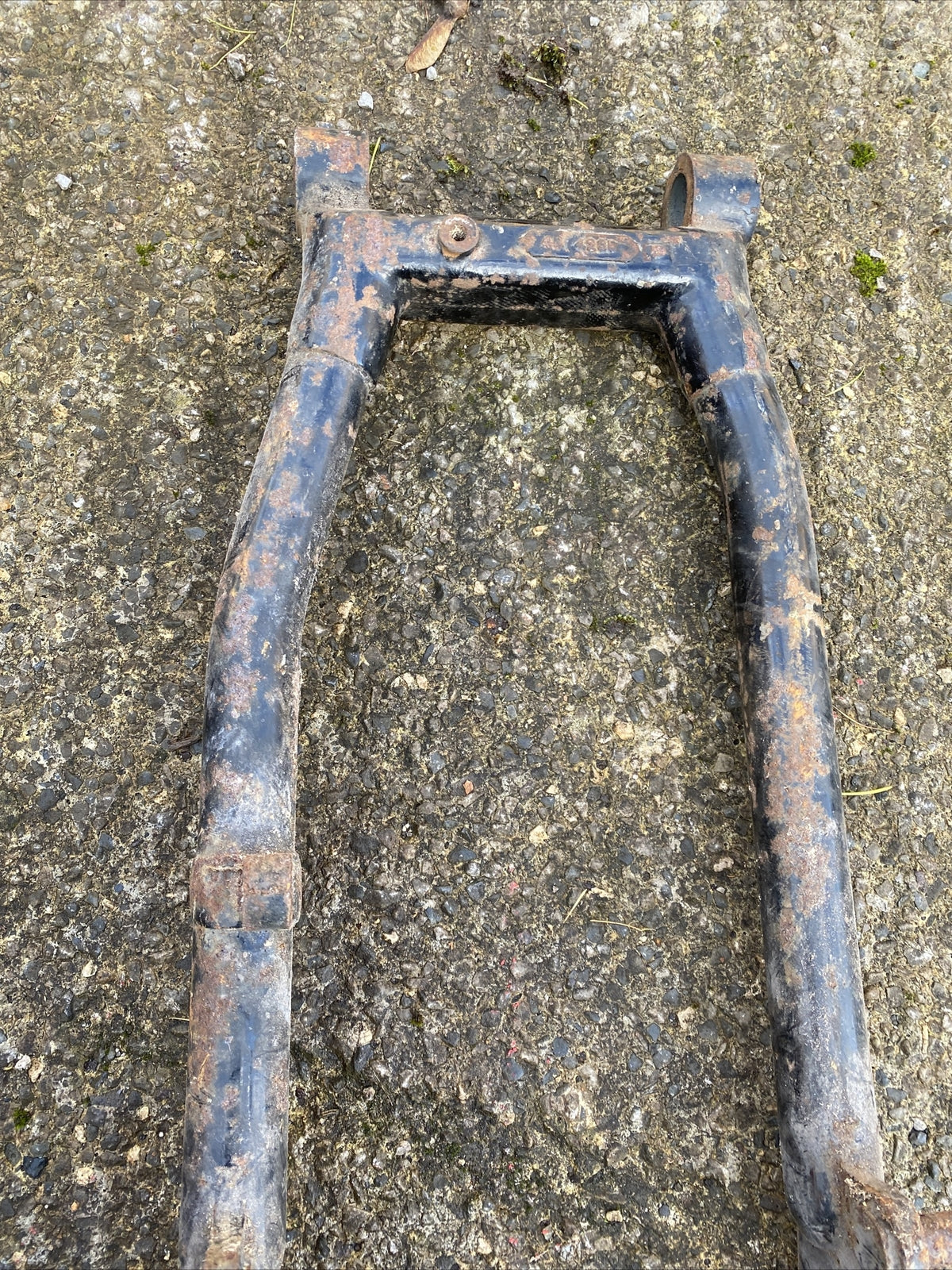 Motorcycle BSA C15 swinging arm with bushes