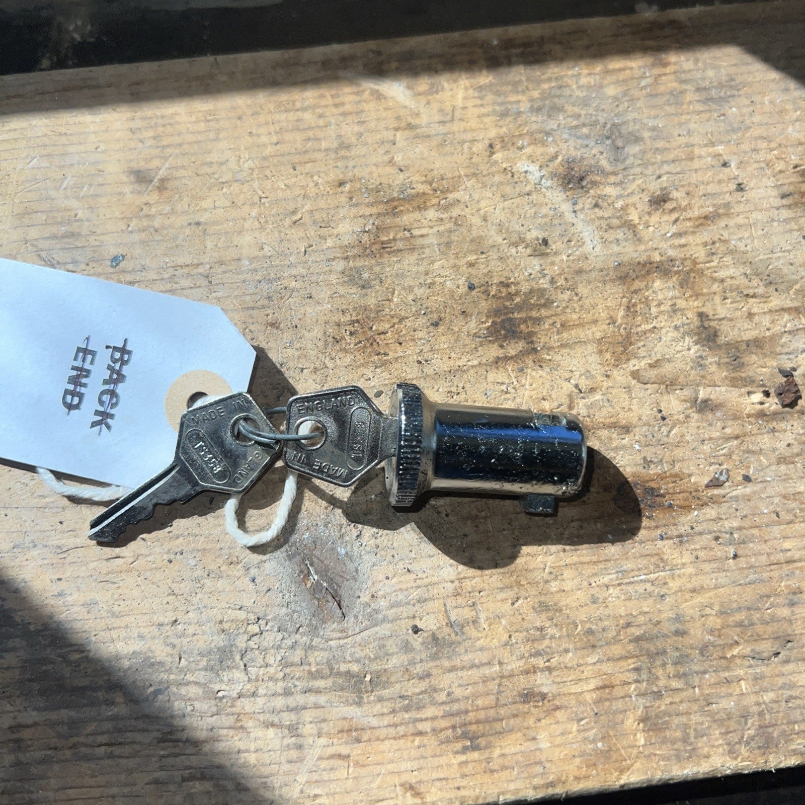 Ariel 3 Parking Lock And Keys