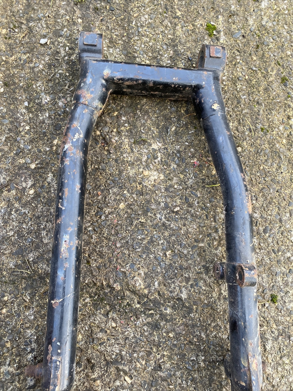 Motorcycle BSA C15 swinging arm with bushes
