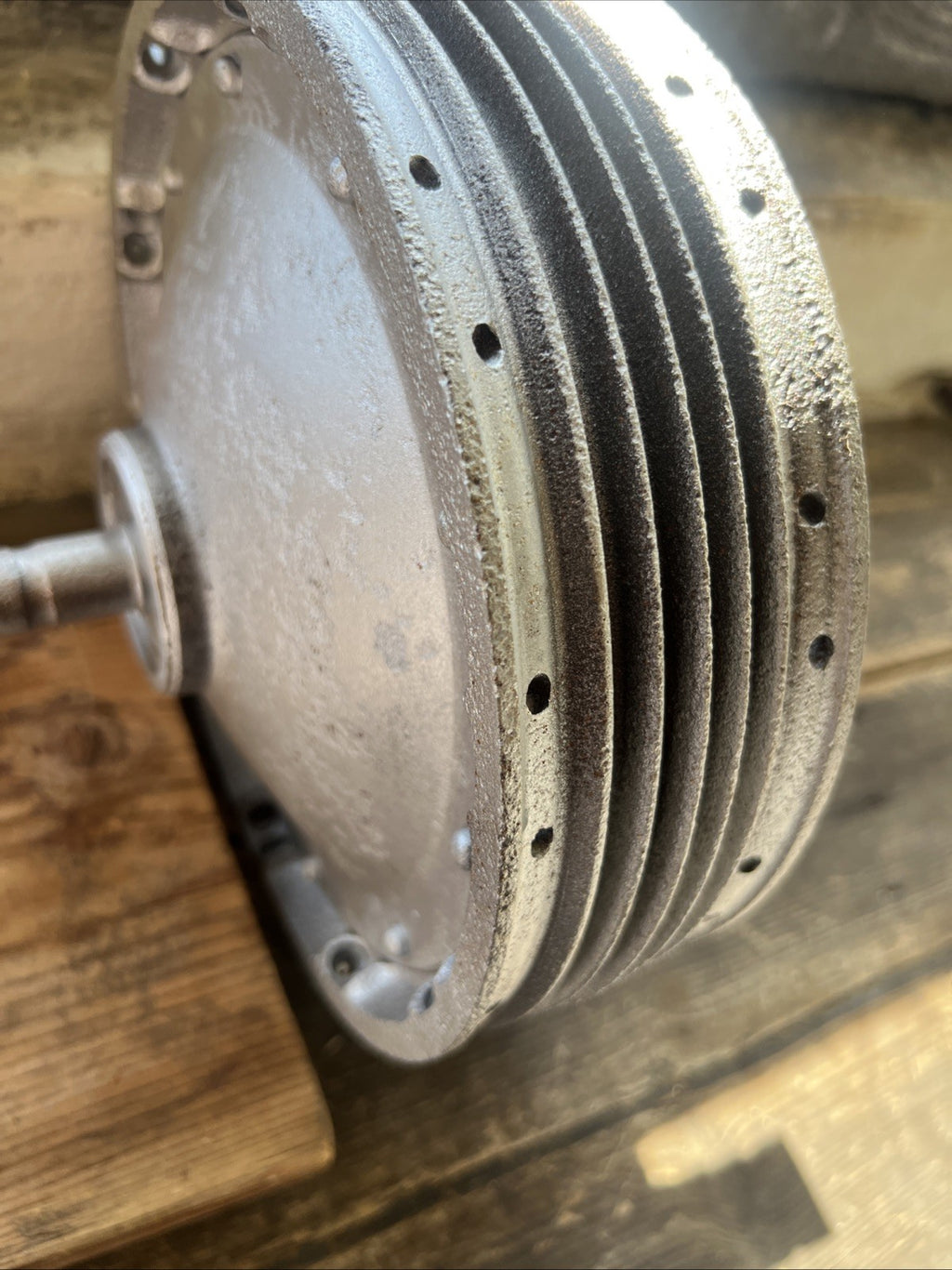 Triumph/BSA 650 Pre Unit Twins 8” Full Width Cast Iron Front Hub With Spindle