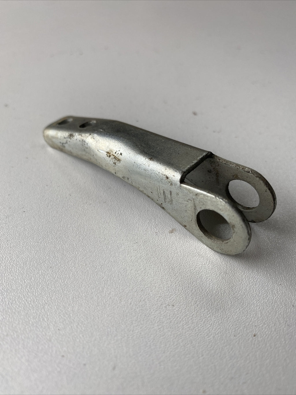 Triumph T150 carb manifold abutment bracket cable