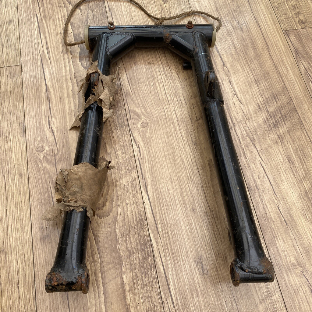 Triumph Swinging arm BSA B25 B50 T25 oil in Frame Classic Motorcycle